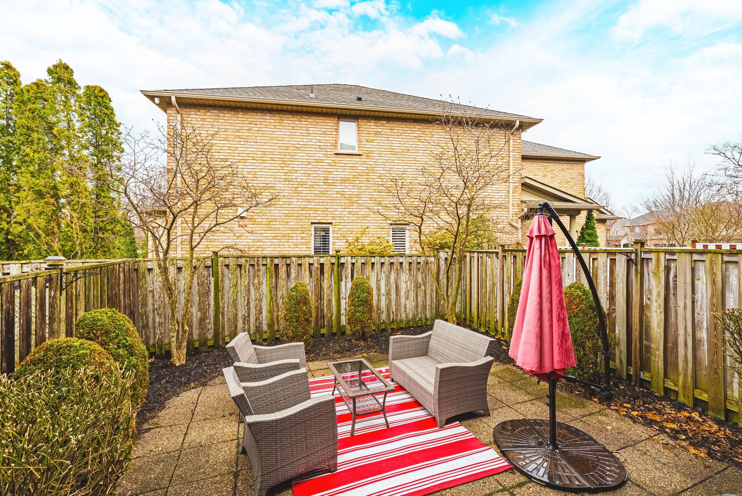 36 - 5214 Dryden Ave, Burlington.jpg