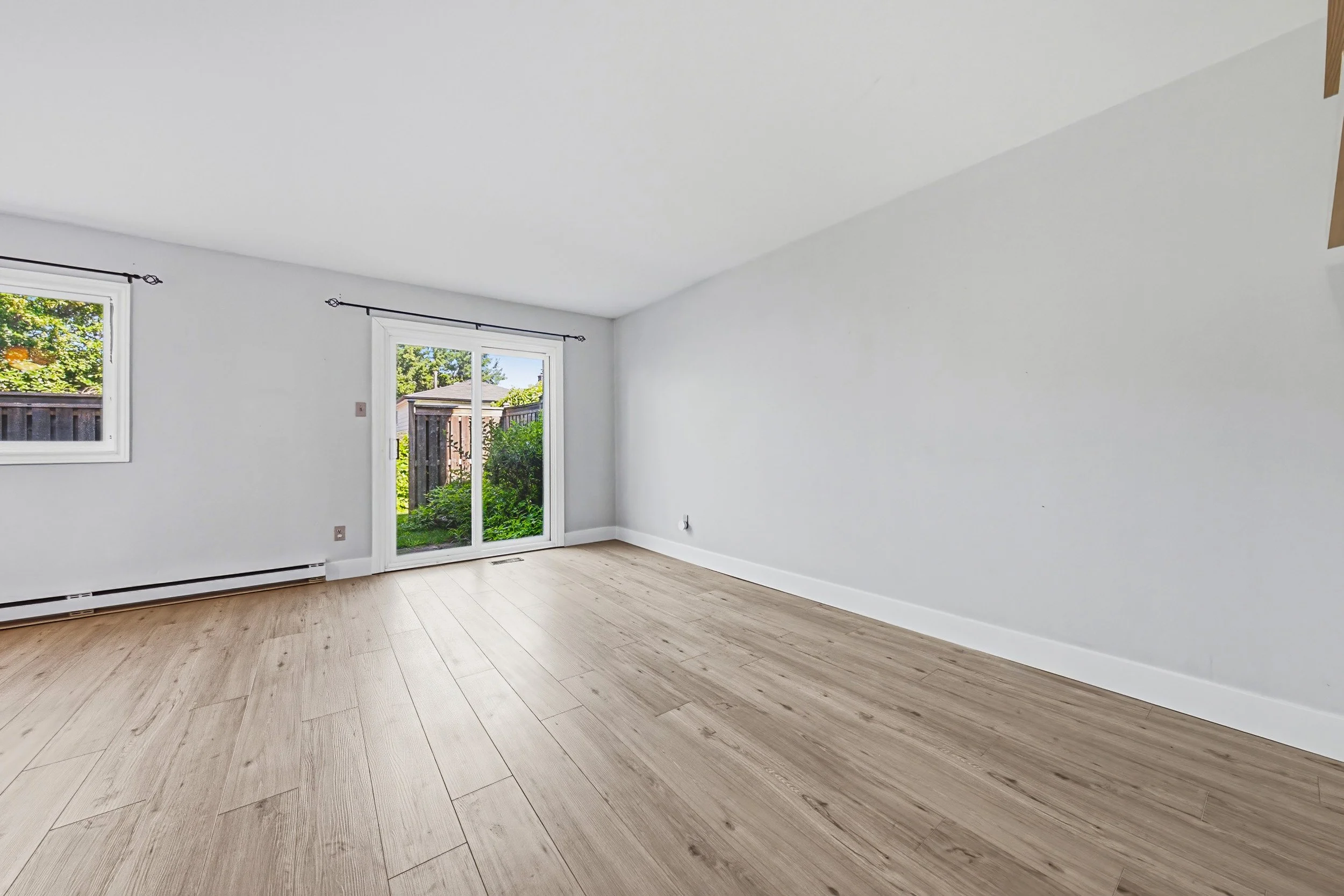 7 - 564 Sheraton Rd #14, Burlington.jpg