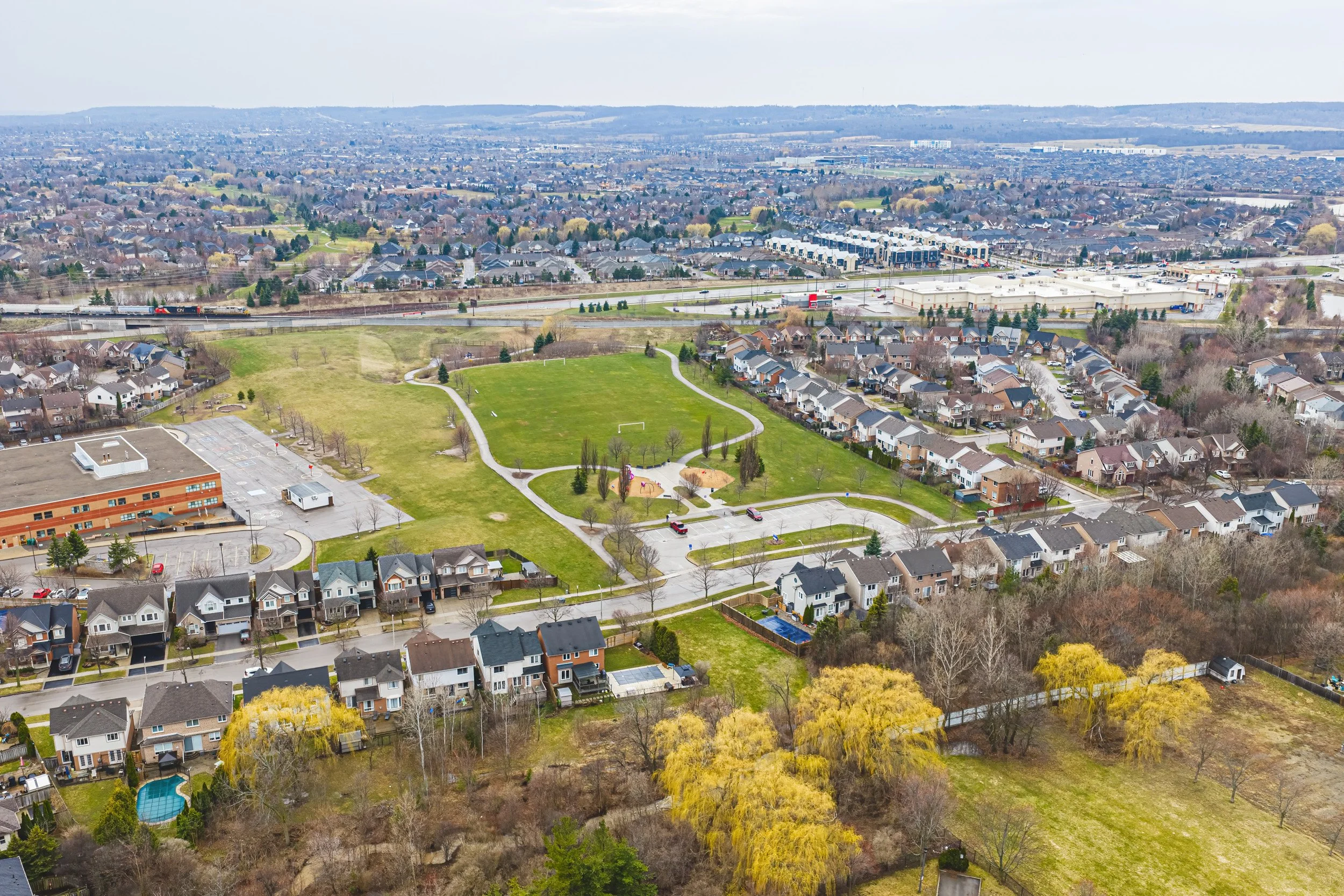 48 - 5214 Dryden Ave, Burlington.jpg