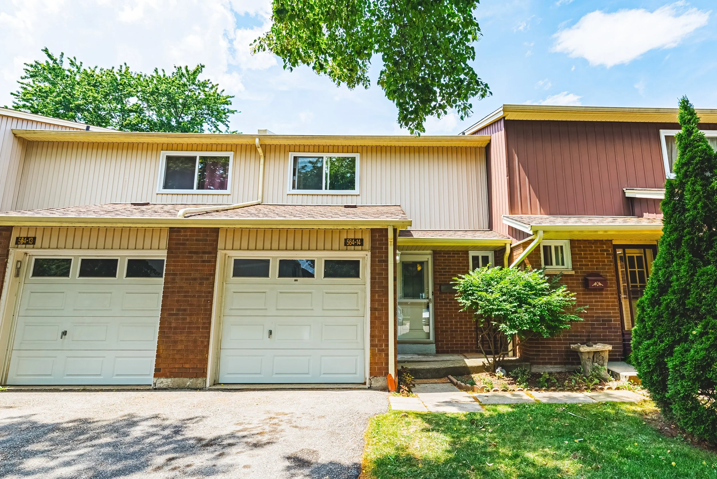 3 - 564 Sheraton Rd #14, Burlington.jpg
