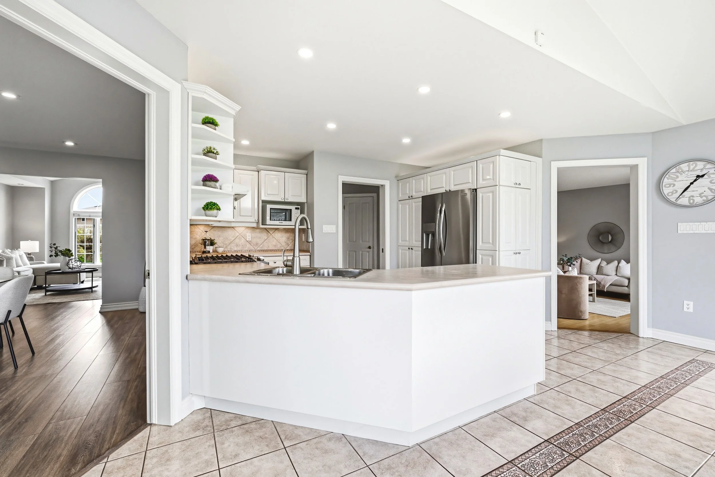 16 - 301 Parkwood Cres, Hamilton.jpg