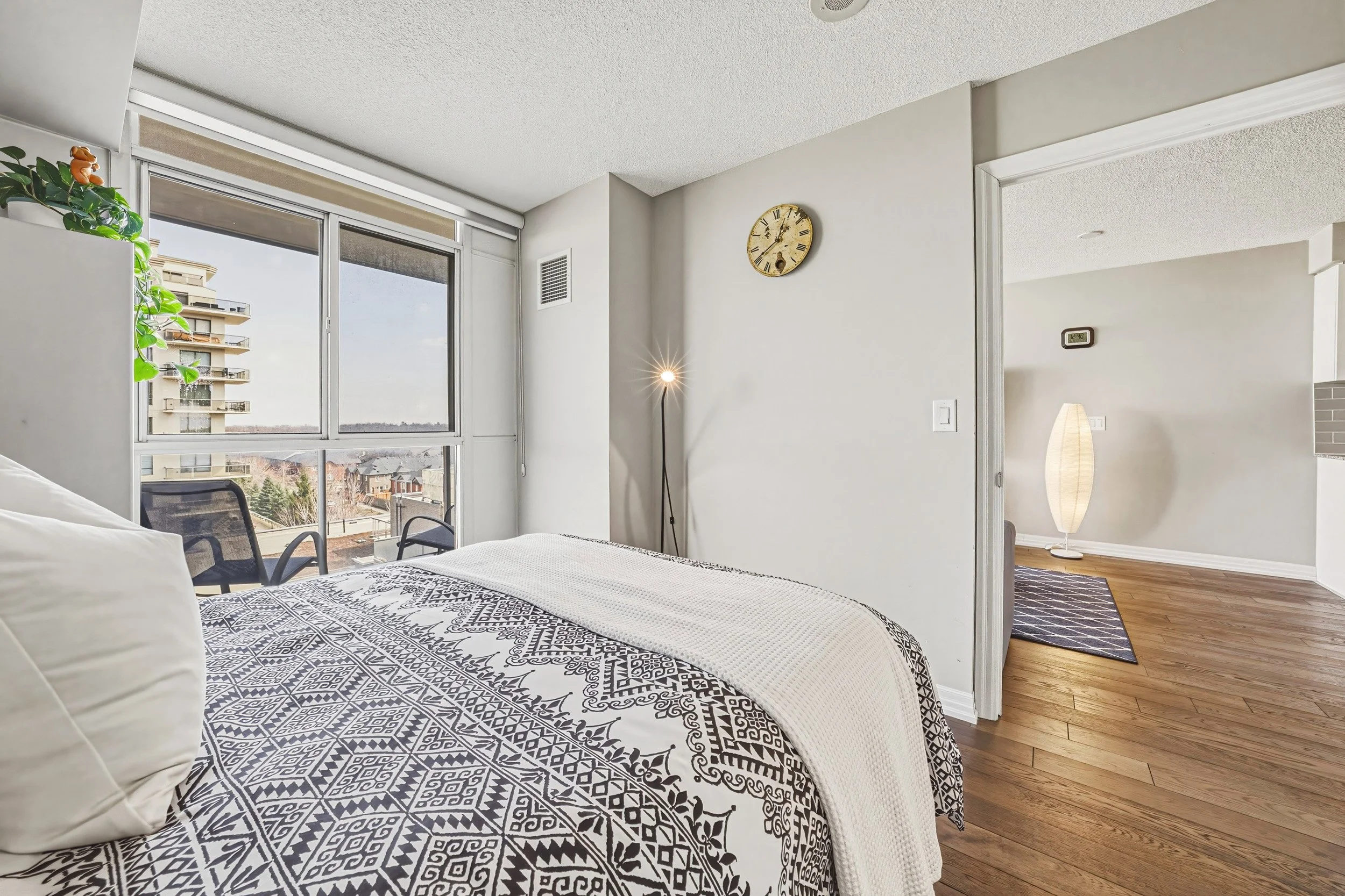 18 - 940 Ironstone Dr #610, Burlington.jpg