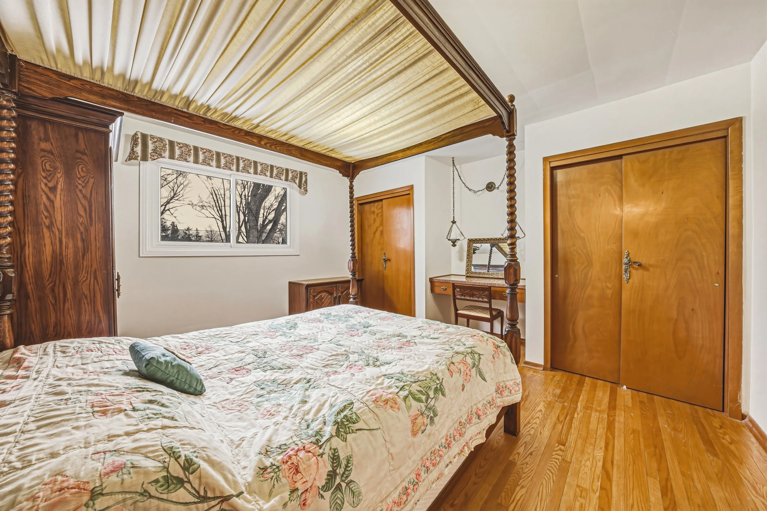 14 - 5410 Murray Cres, Burlington.jpg