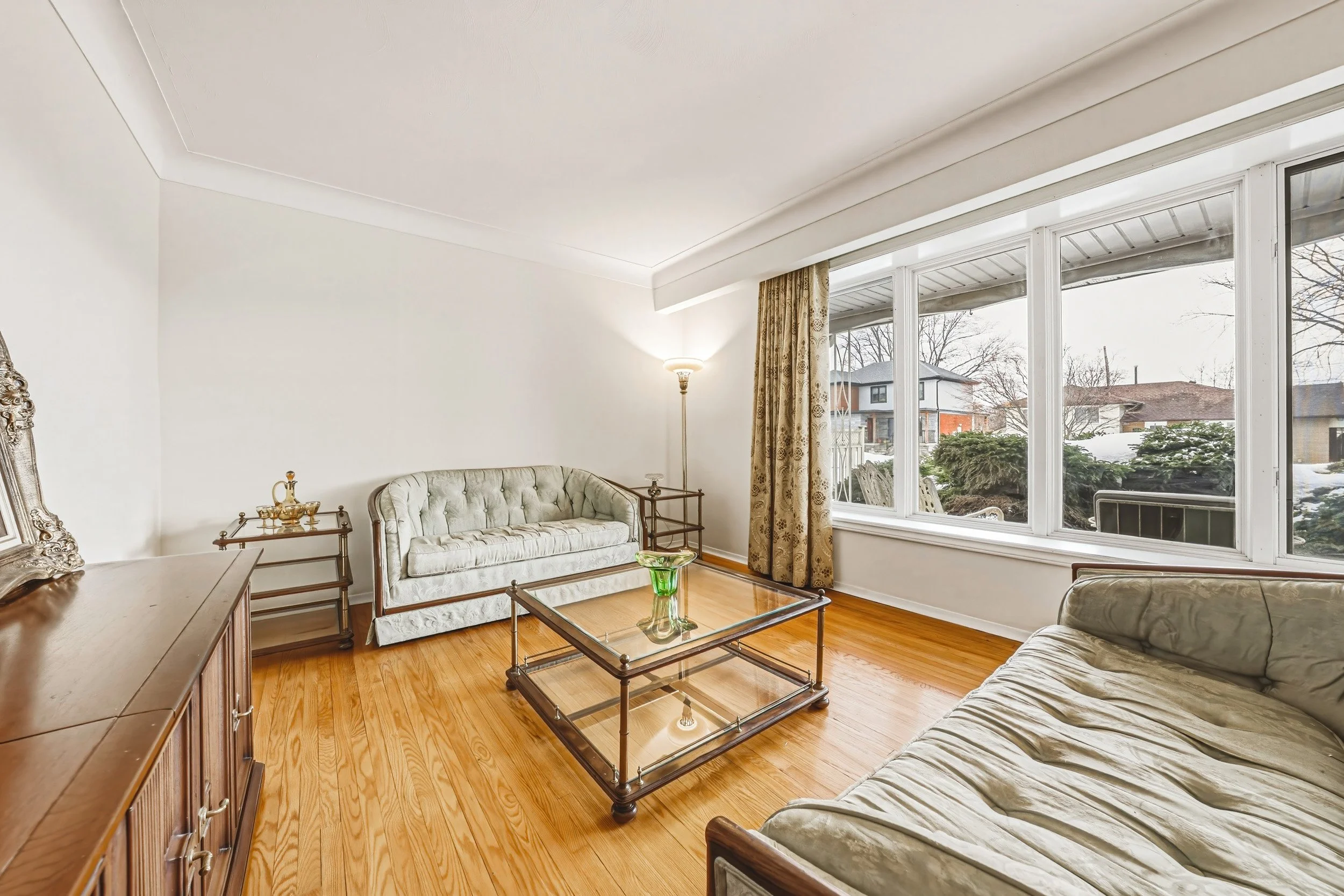 4 - 5410 Murray Cres, Burlington.jpg