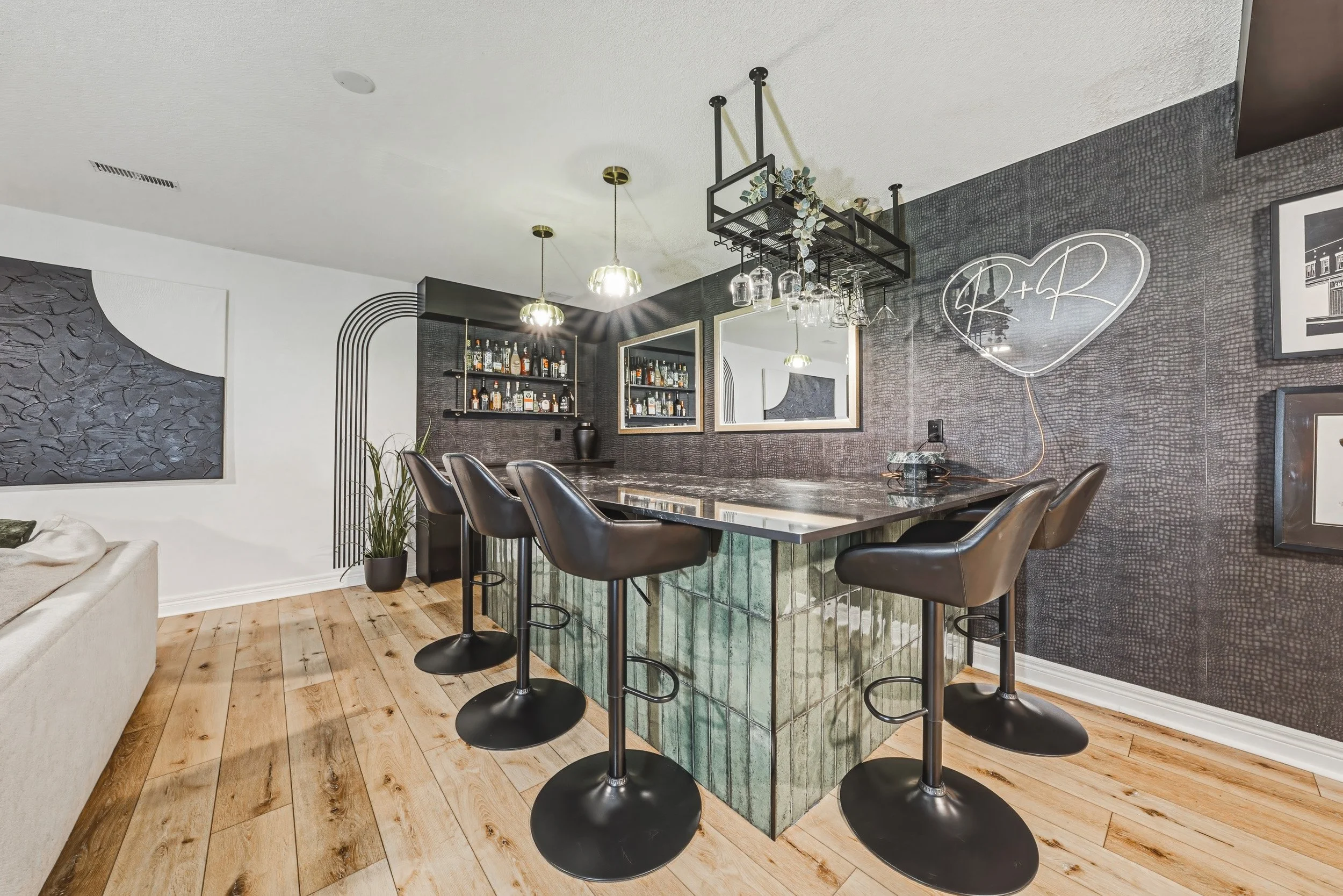 35 - 980 Glen View Ave, Burlington.jpg