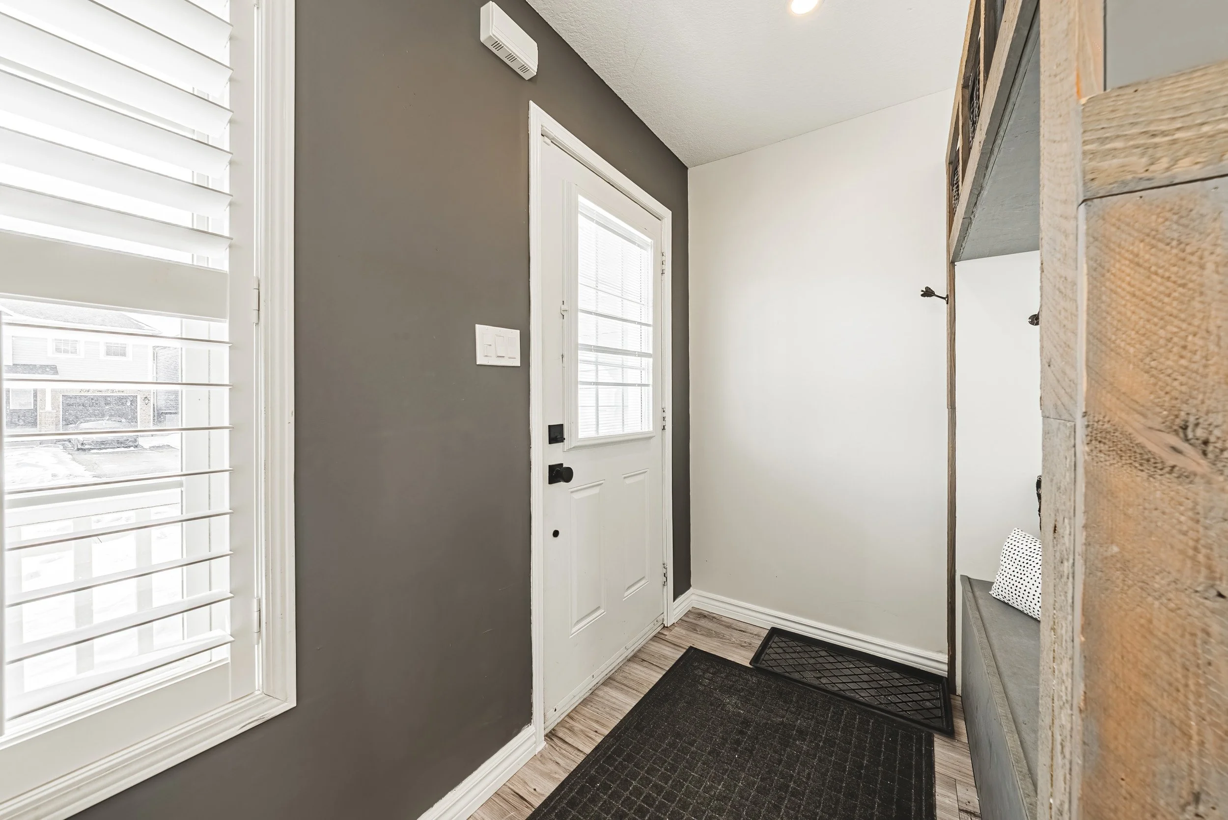 4 - 103 Powell Dr, Binbrook.jpg