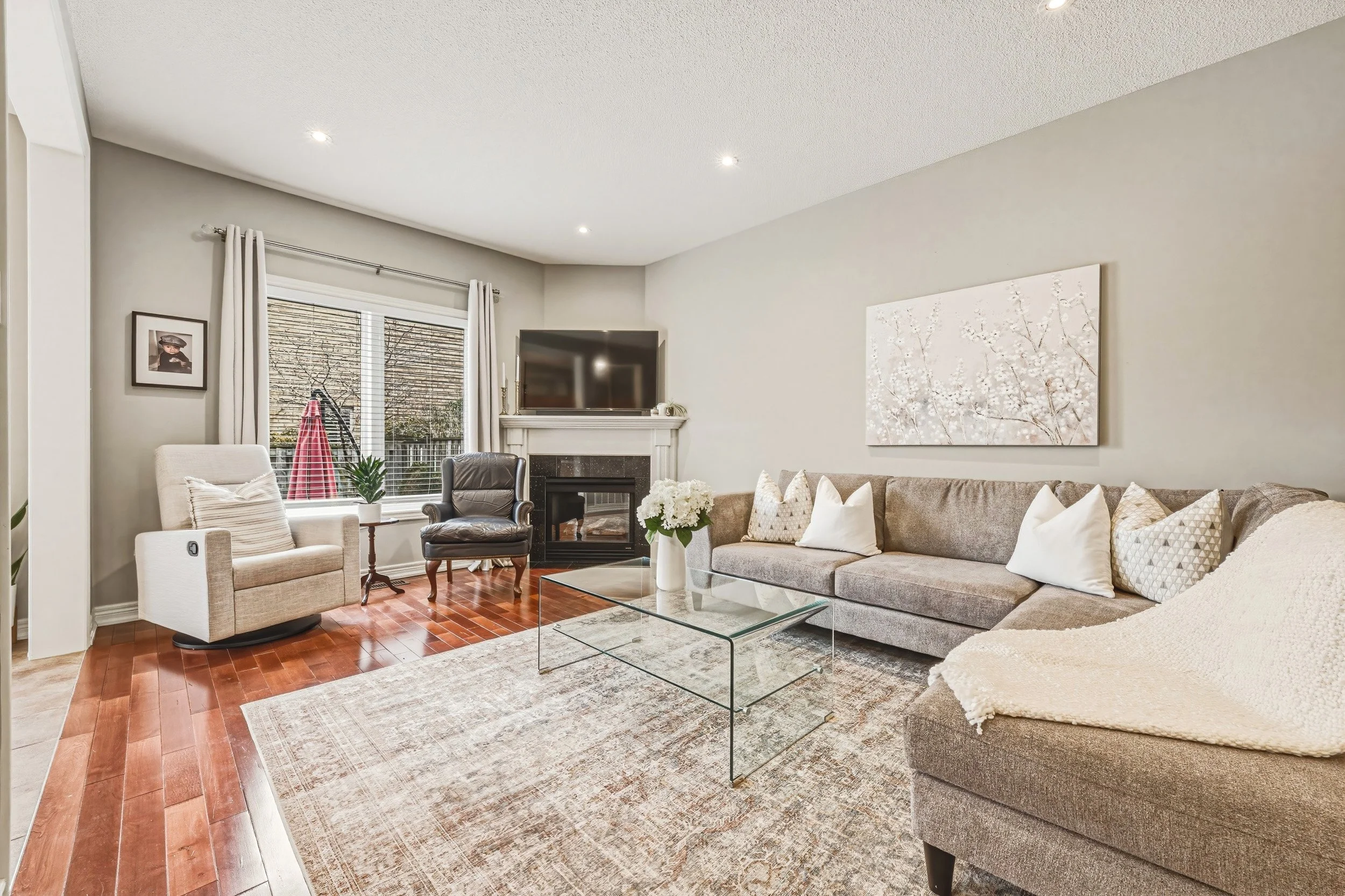 9 - 5214 Dryden Ave, Burlington.jpg