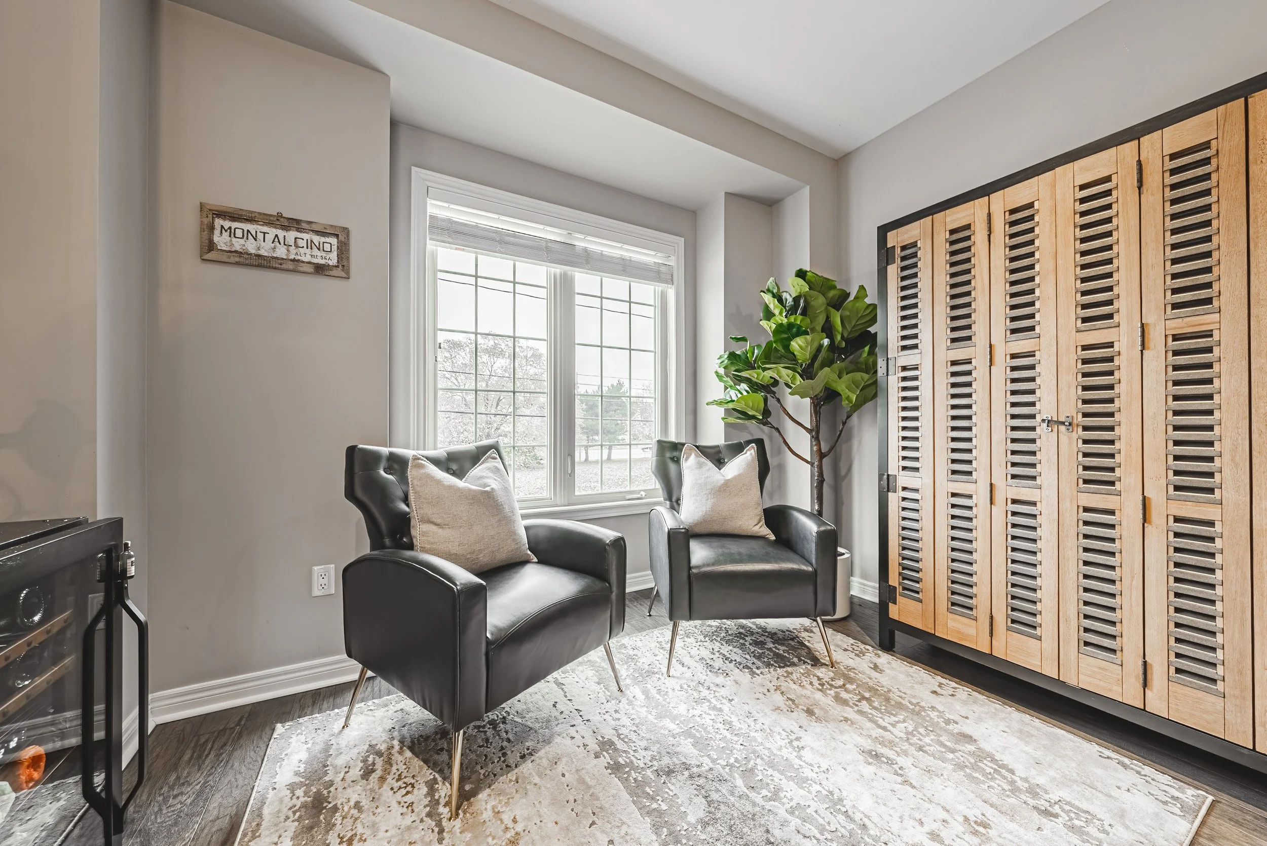 14 - 2220 Queensway Dr #4, Burlington.jpg