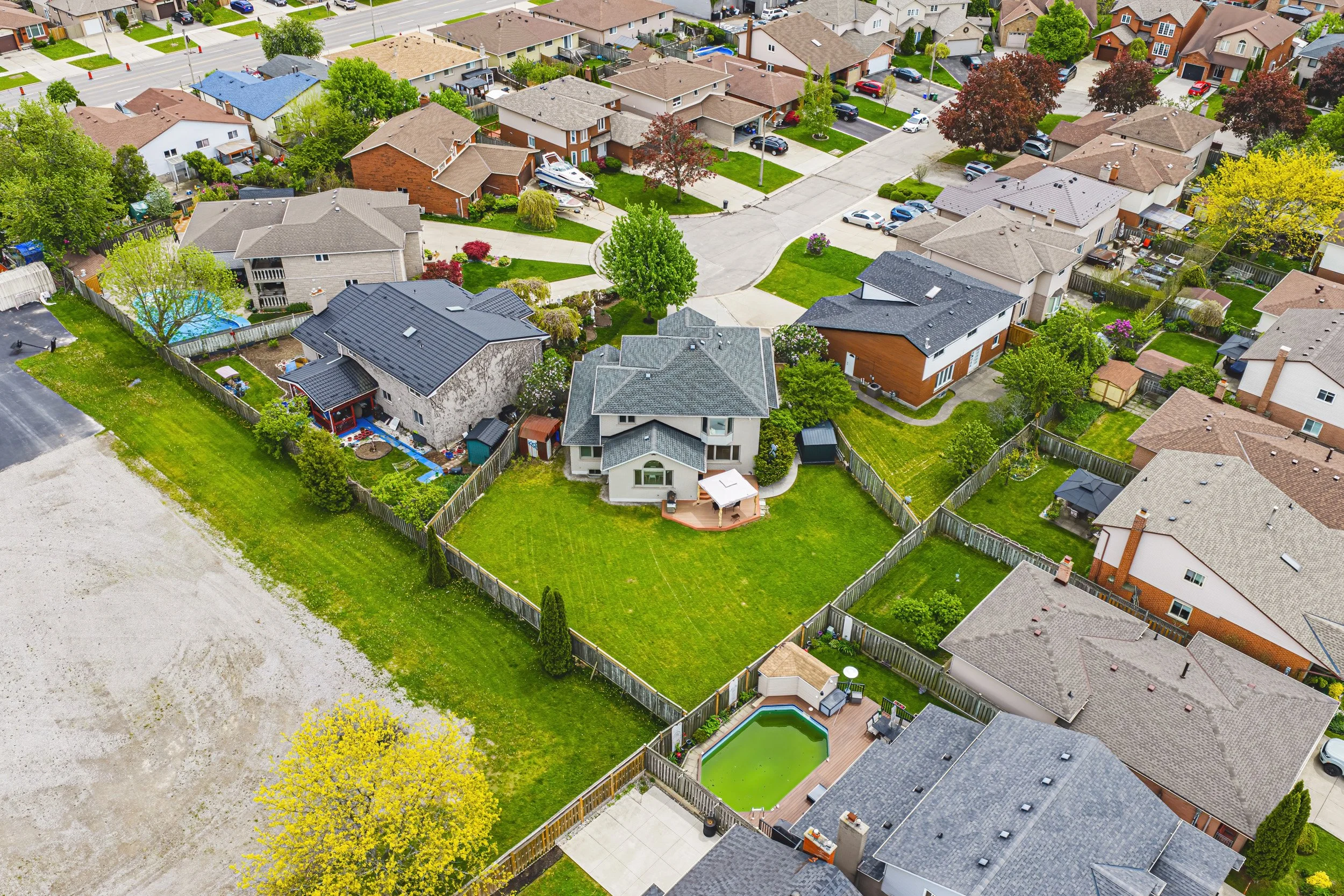 45 - 301 Parkwood Cres, Hamilton.jpg