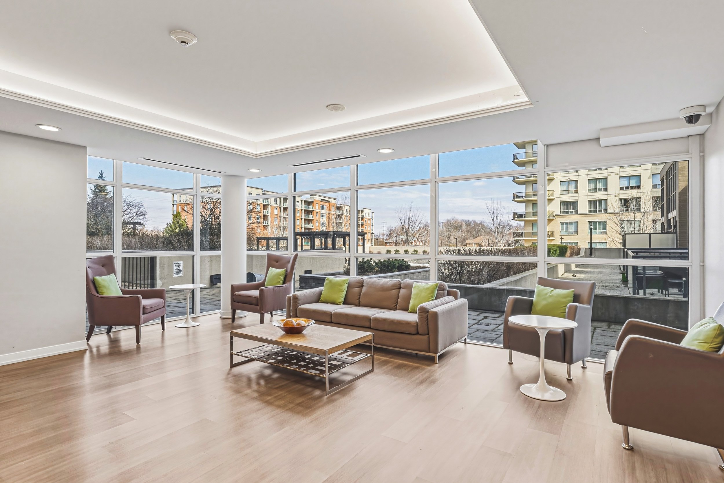 27 - 1940 Ironstone Dr #610, Burlington.jpg