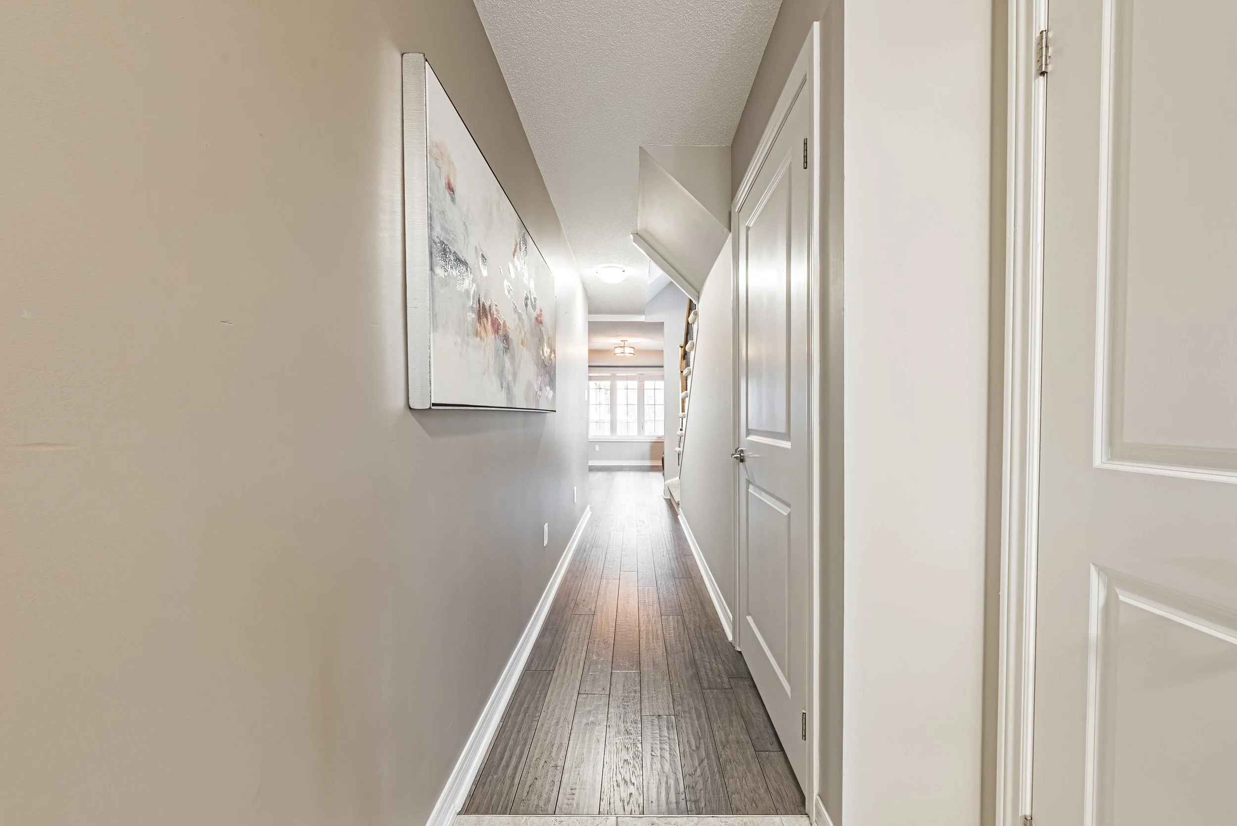 5 - 2220 Queensway Dr #4, Burlington.jpg