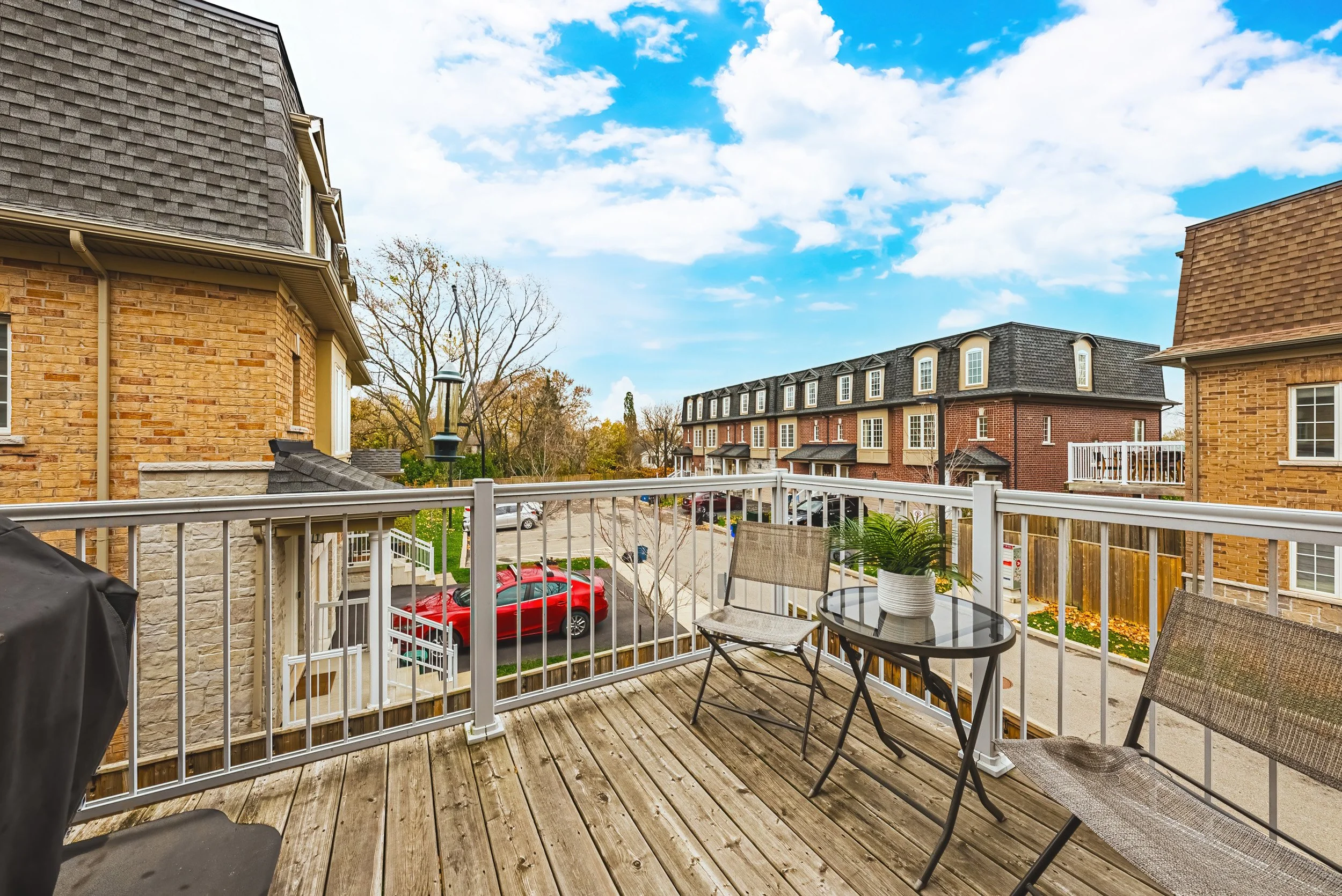 20 - 2220 Queensway Dr #4, Burlington.jpg