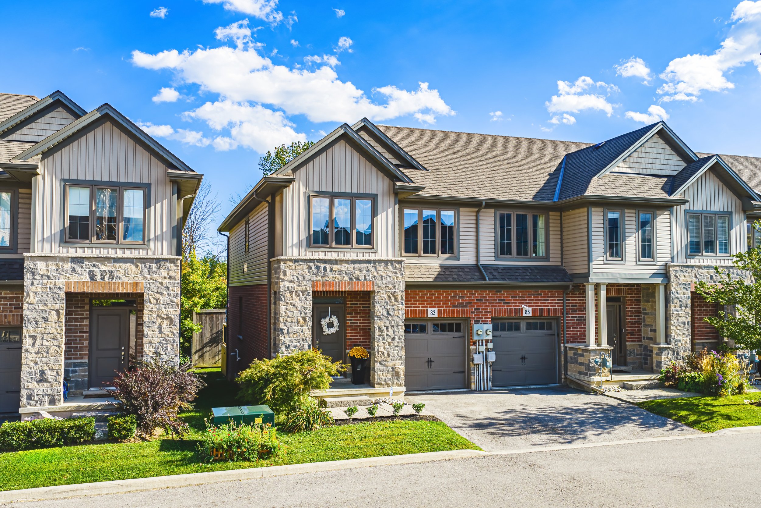 83 Southshore Cres, Stoney Creek