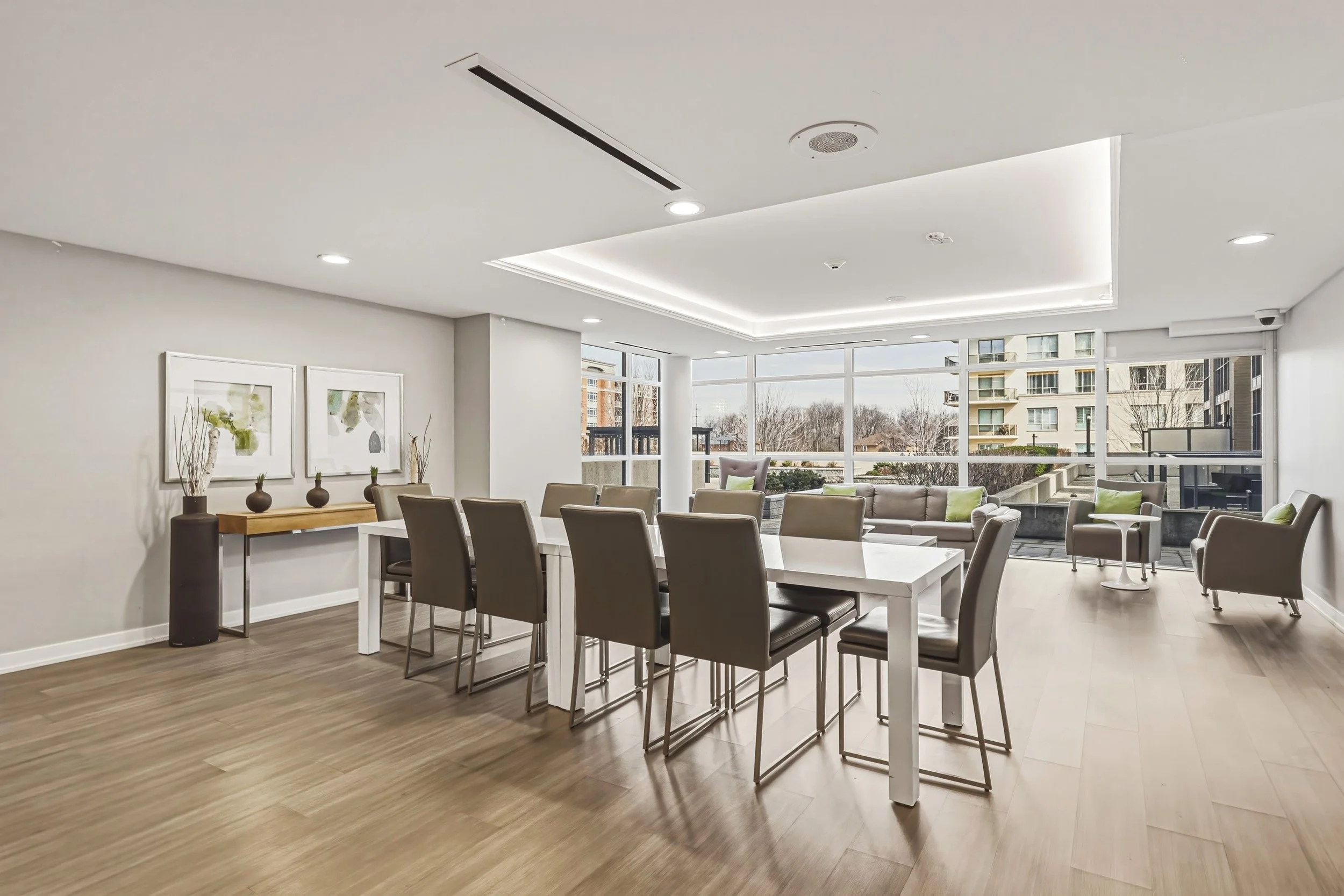 26 - 940 Ironstone Dr #610, Burlington.jpg