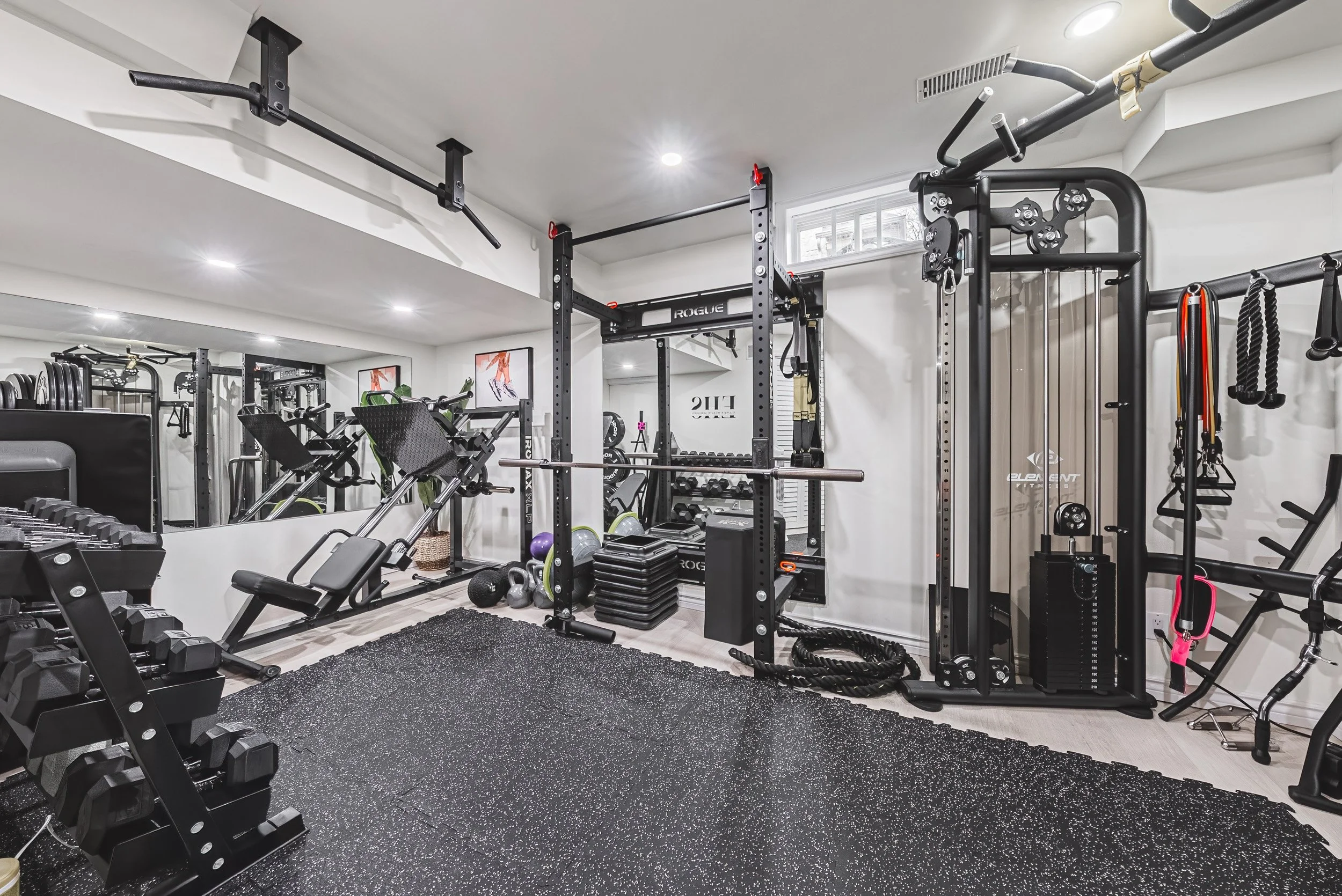 33 - 2220 Queensway Dr #4, Burlington.jpg