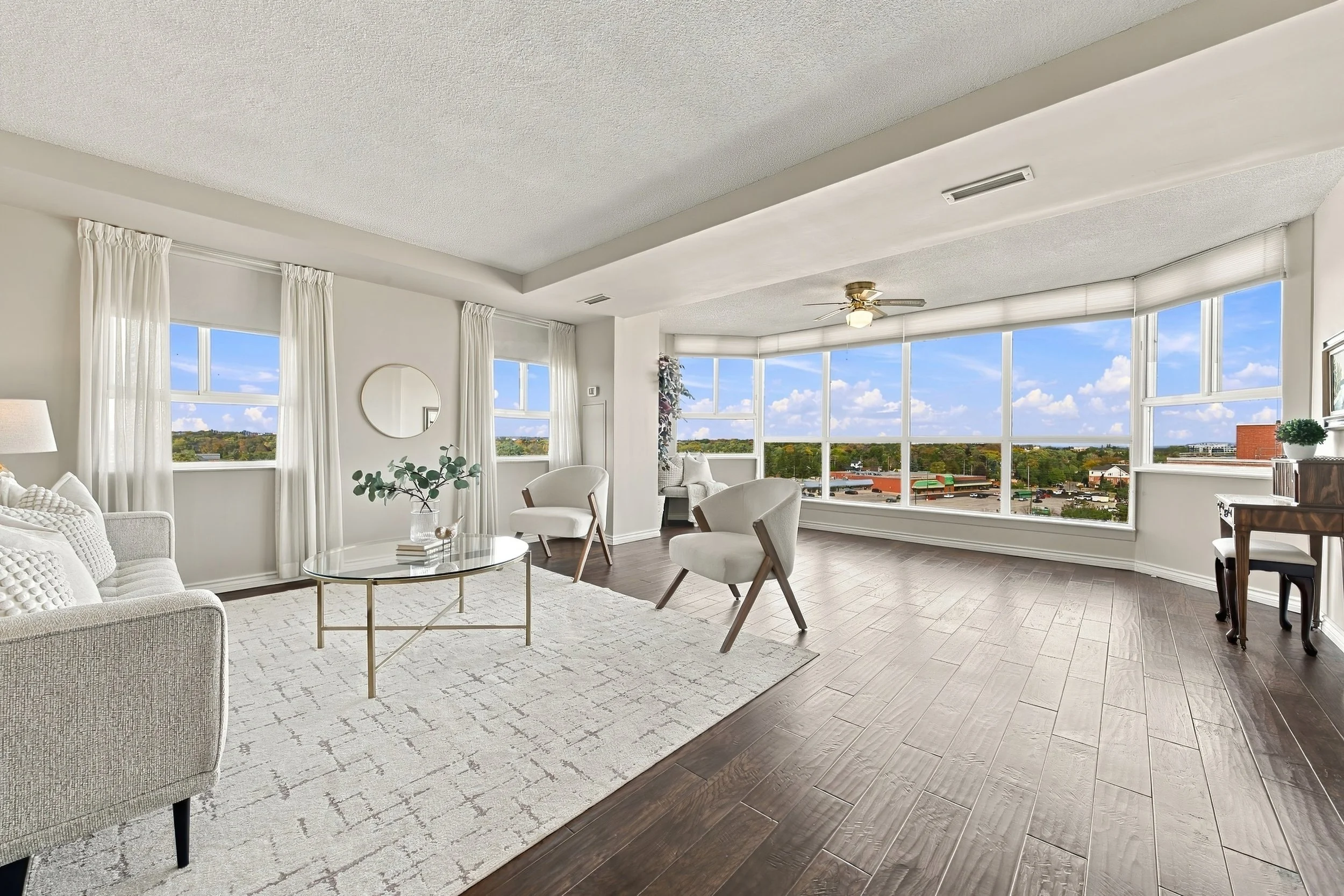 13 - 5280 Lakeshore Rd #912, Burlington.jpg