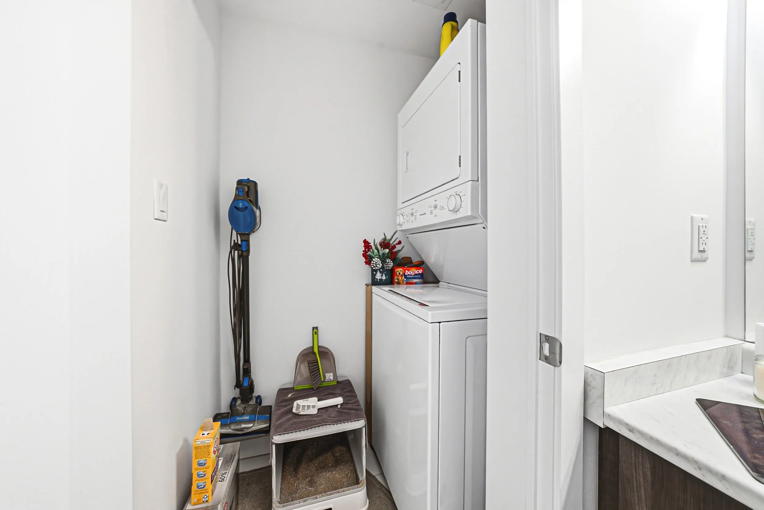 21 - 125 Shoreview Pl #134, Stoney Creek.jpg