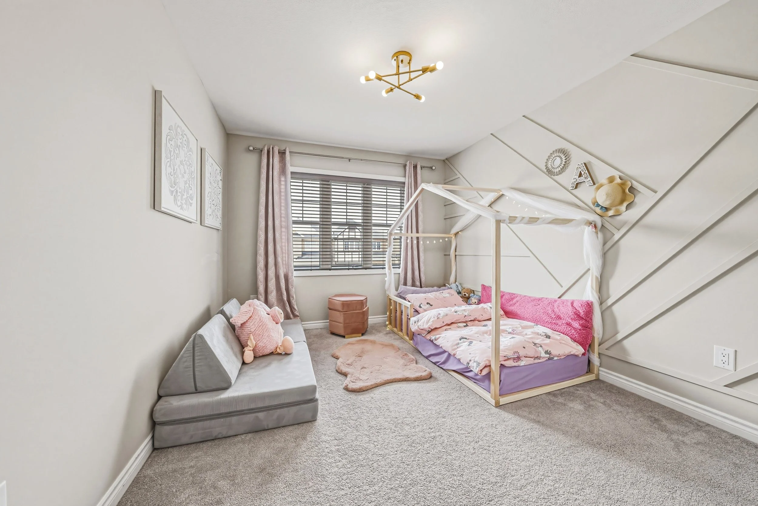 27 - 24 Stillwater Cres, Waterdown.jpg