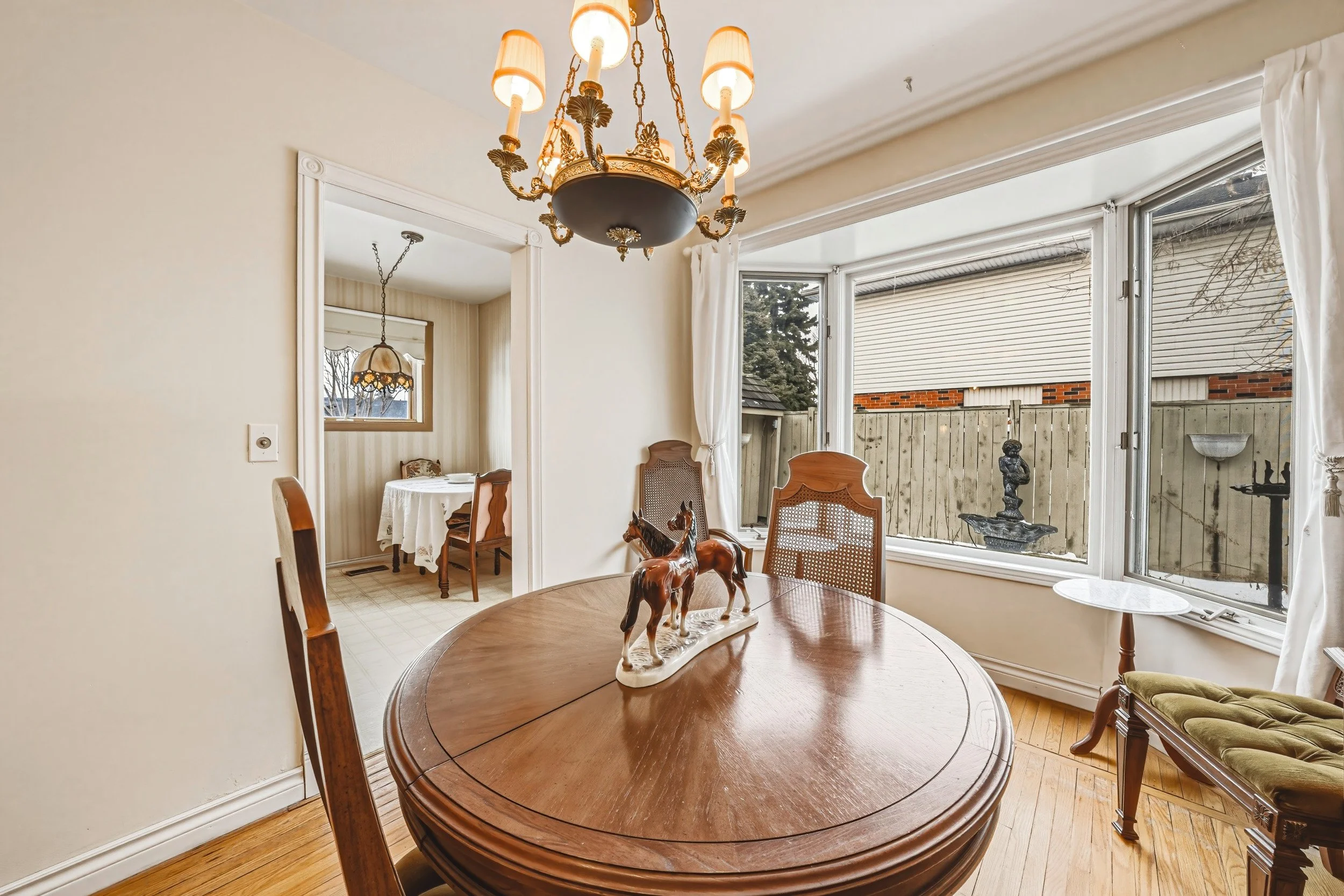 7 - 5410 Murray Cres, Burlington.jpg