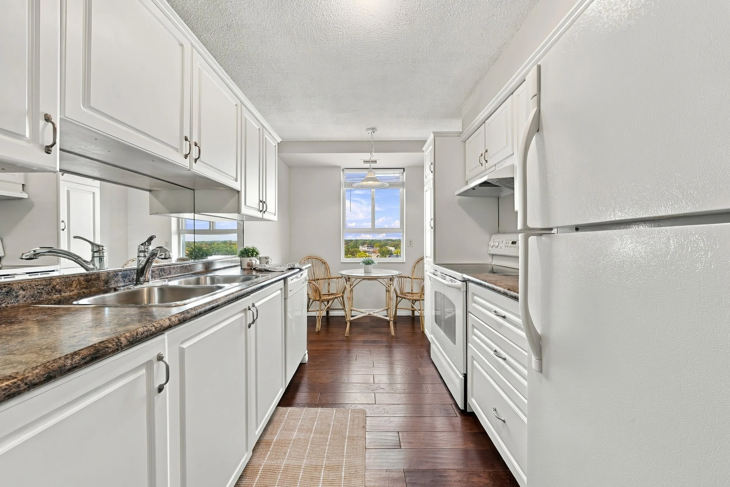 19 - 5280 Lakeshore Rd #912, Burlington.jpg