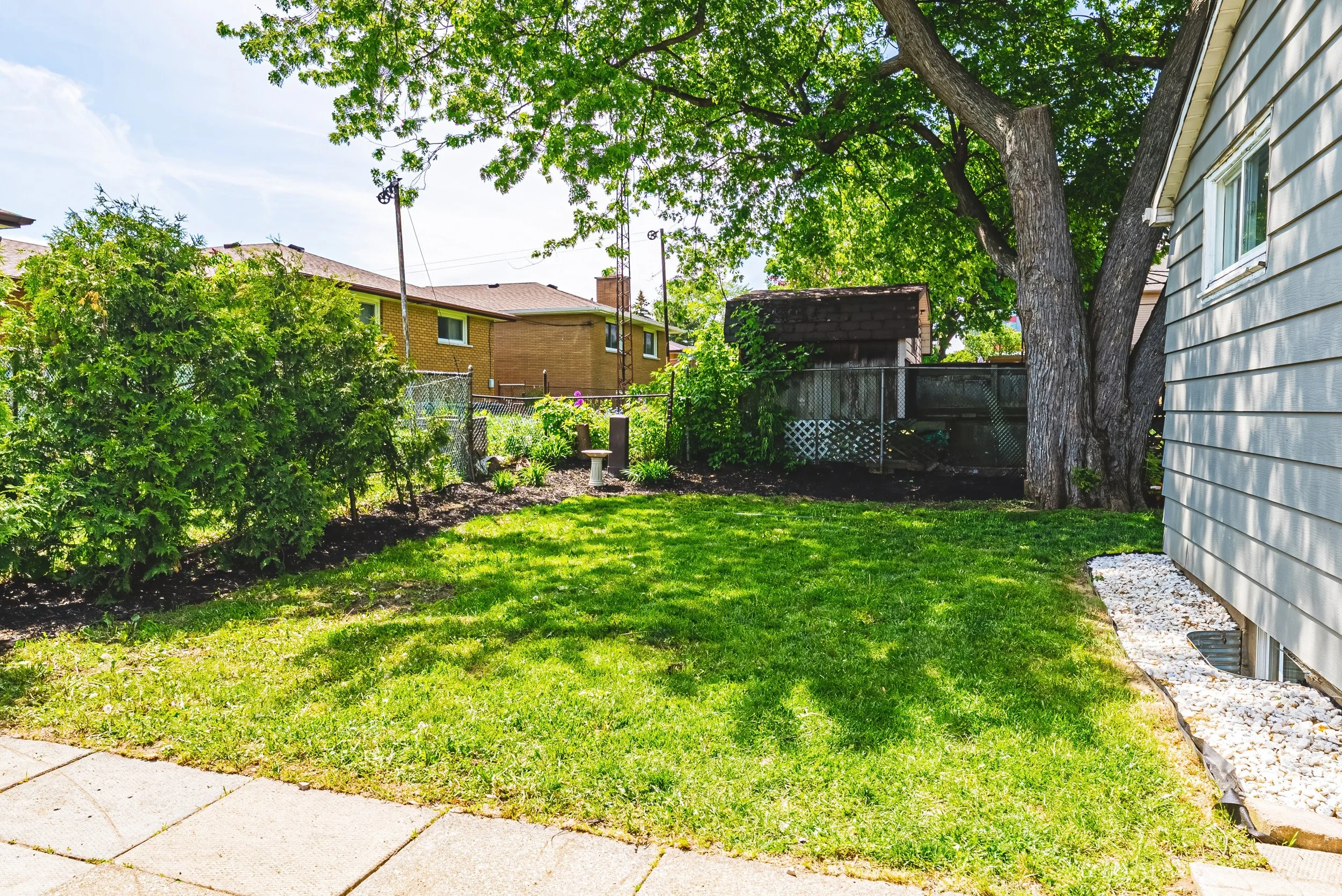 32 - 546 Mohawk Rd E, Hamilton.jpg