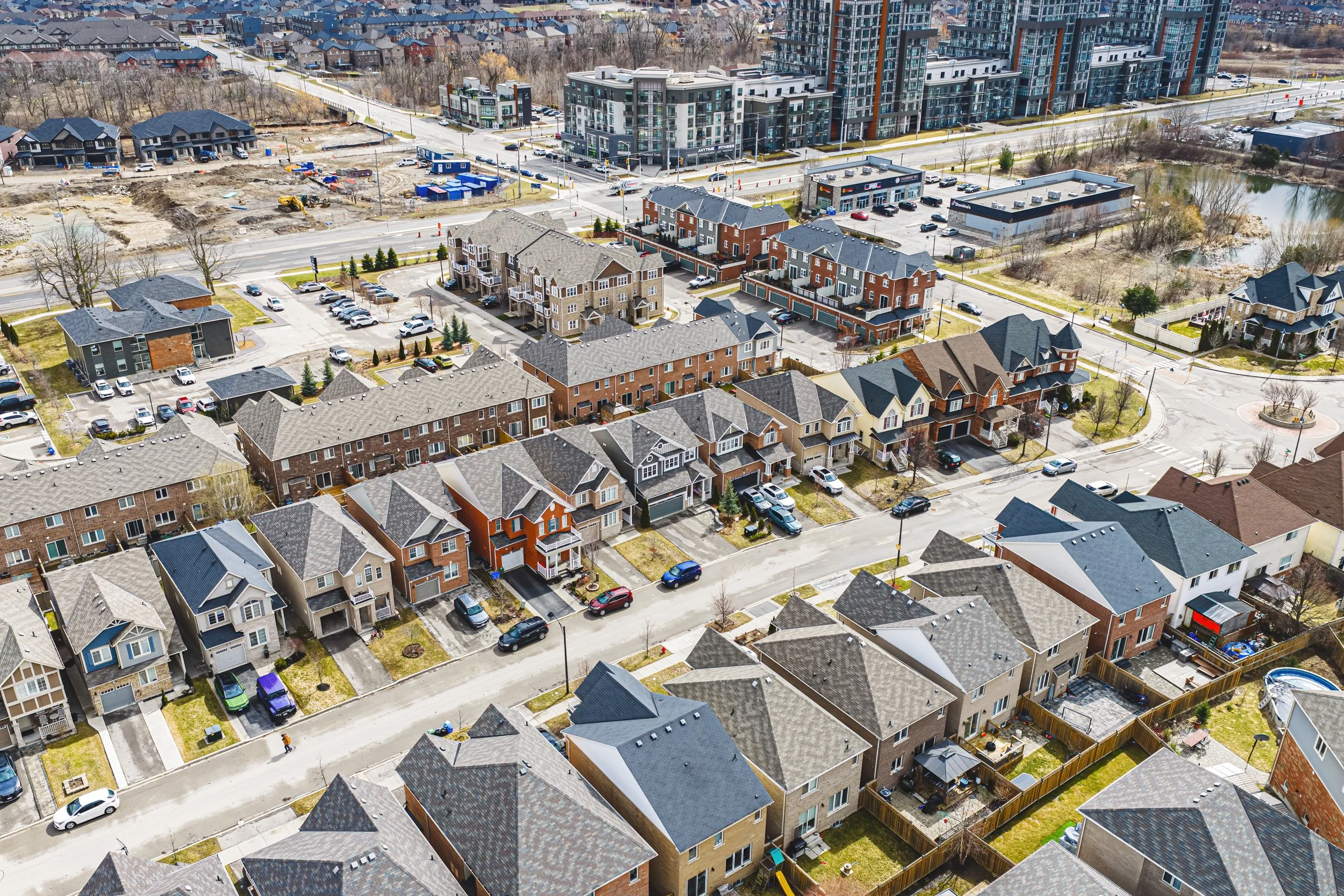 41 - 24 Stillwater Cres, Waterdown.jpg