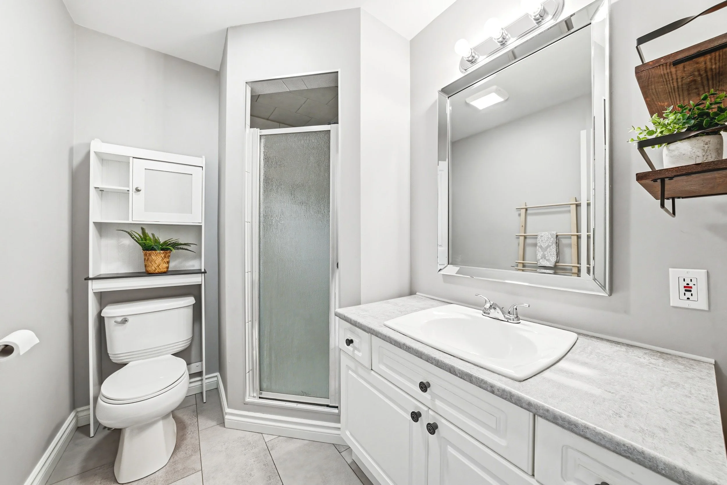 26 - 301 Parkwood Cres, Hamilton.jpg