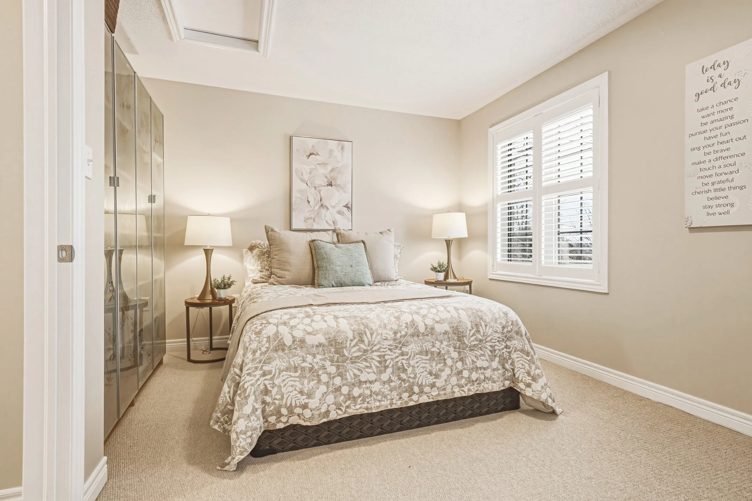 21 - 4165 Upper Middle #8, Burlington.jpg