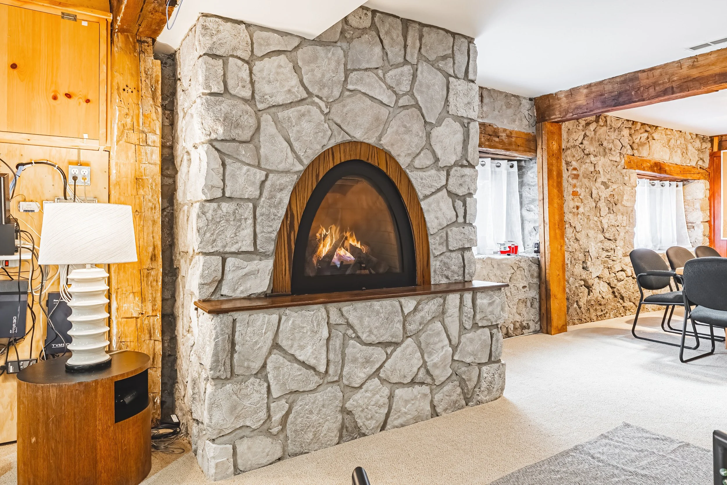 6 - 110 Freelton Rd, Freelton.jpg