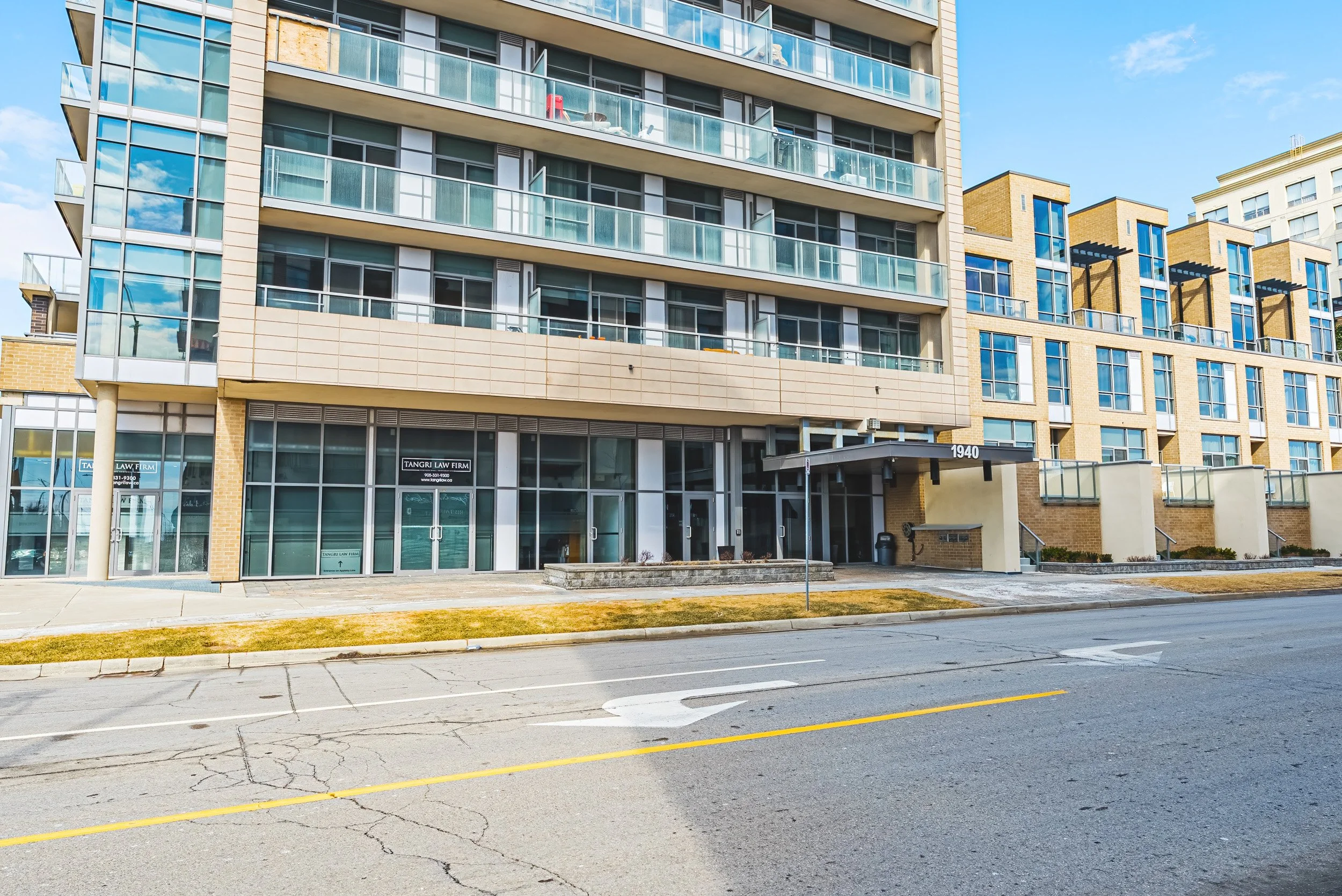 4 - 940 Ironstone Dr #610, Burlington.jpg