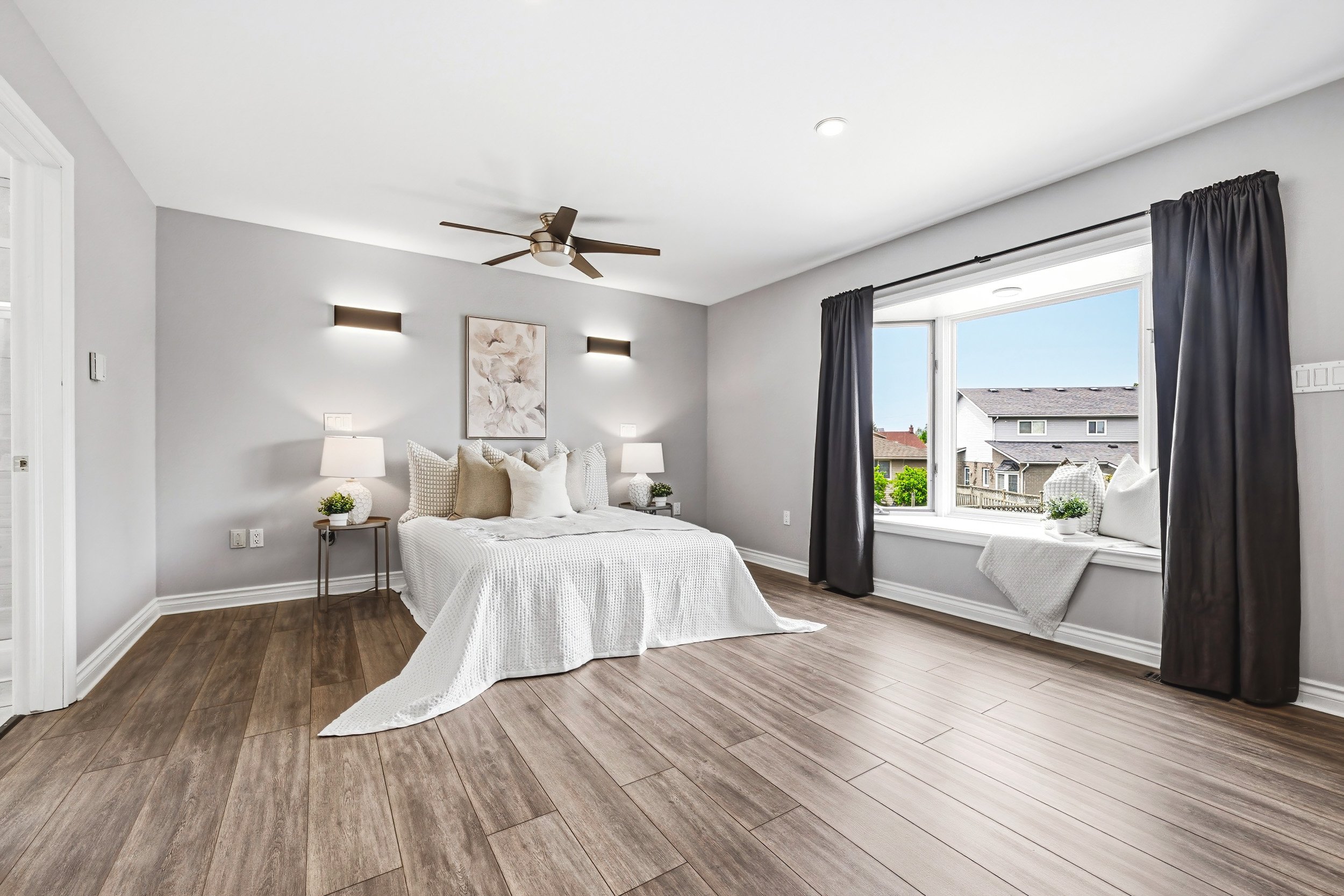 31 - 301 Parkwood Cres, Hamilton.jpg
