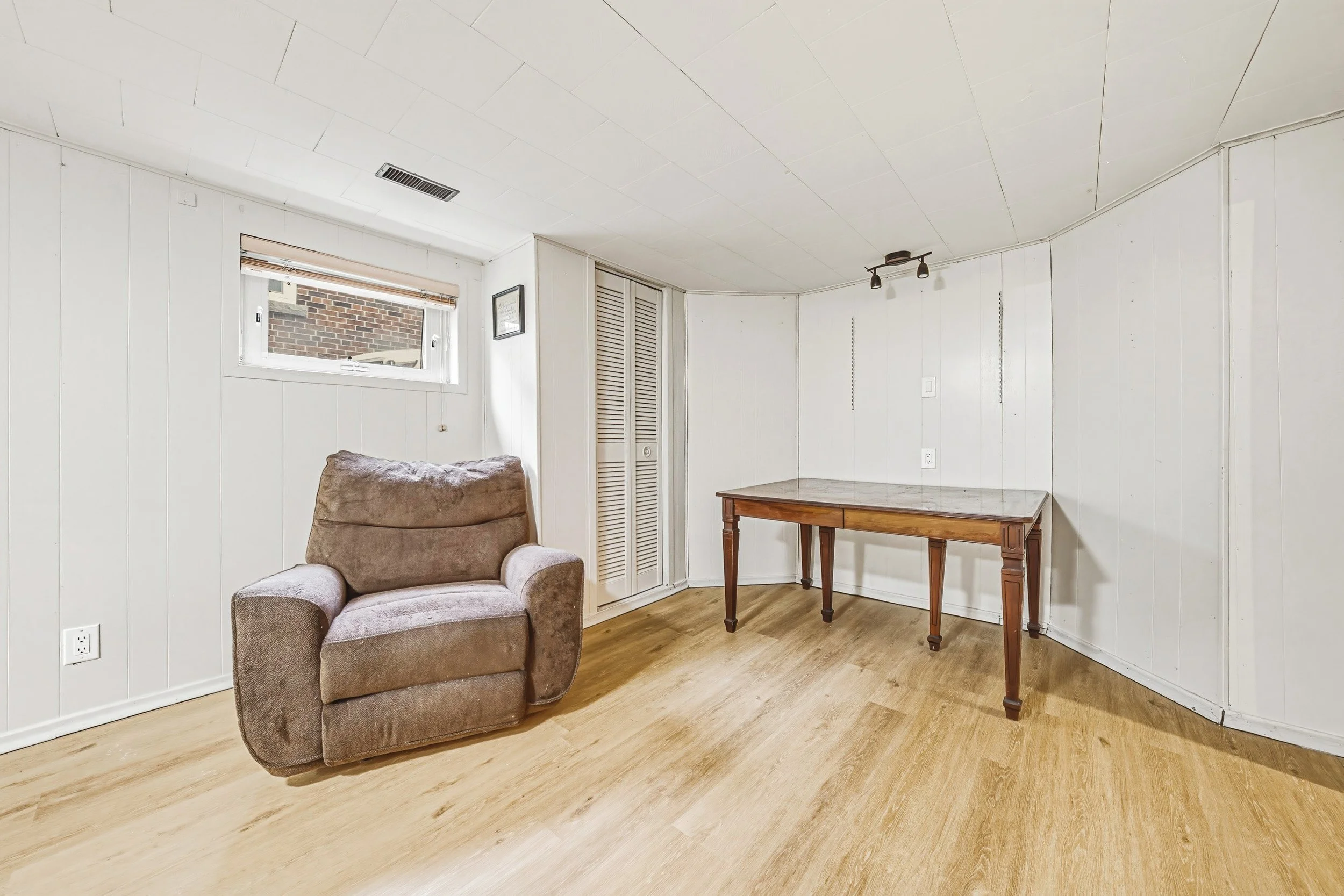 22 - 280 Montrose Ave, Hamilton.jpg
