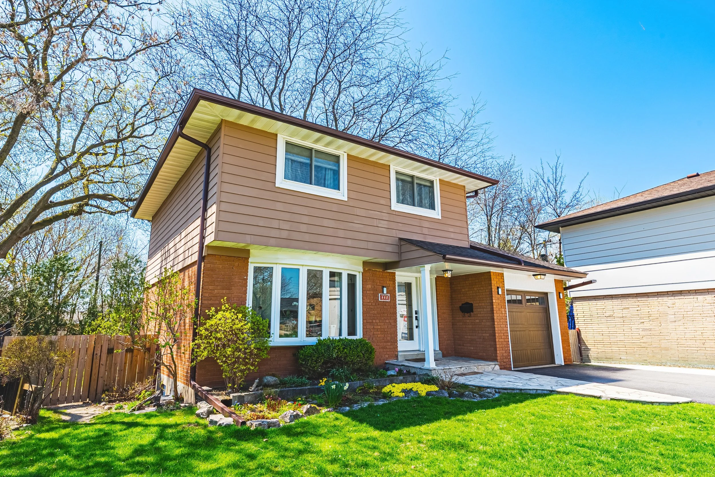 4 - 668 Chestnut Pl, Burlington.jpg