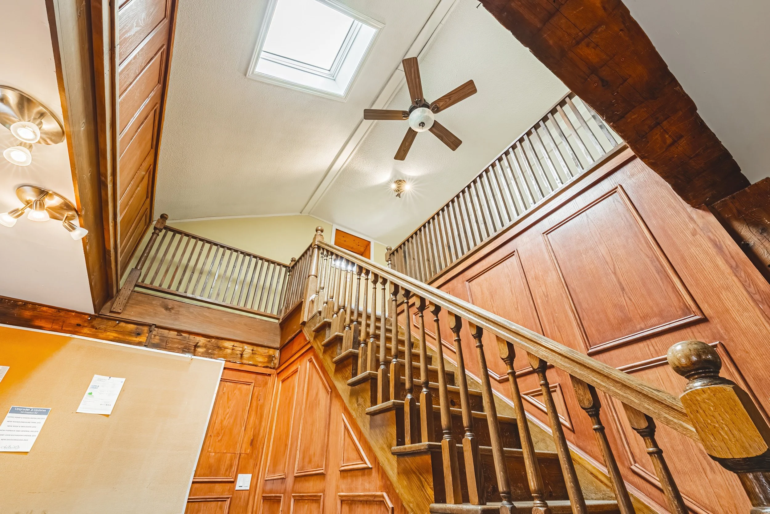 19 - 110 Freelton Rd, Freelton.jpg