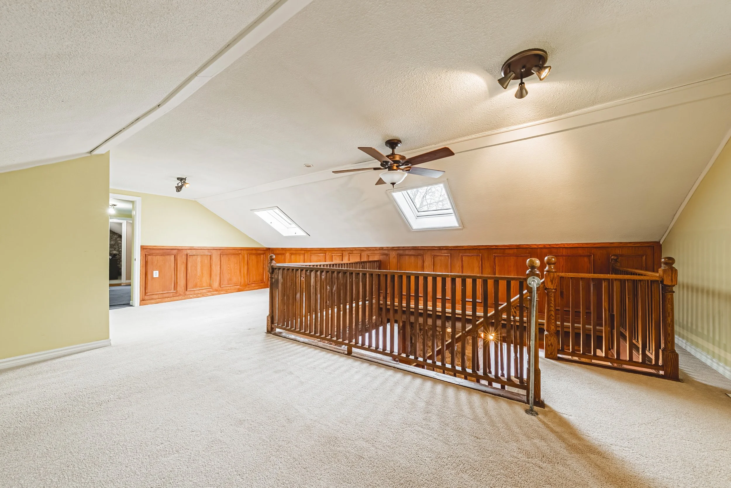 24 - 110 Freelton Rd, Freelton.jpg