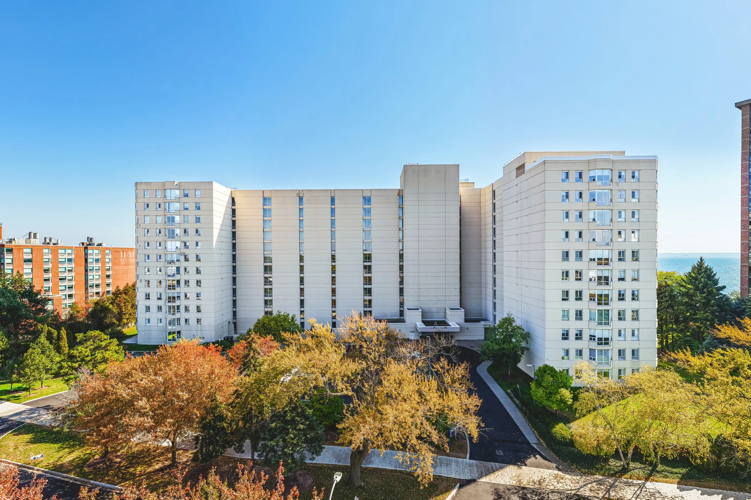 8 - 5280 Lakeshore Rd #912, Burlington.jpg