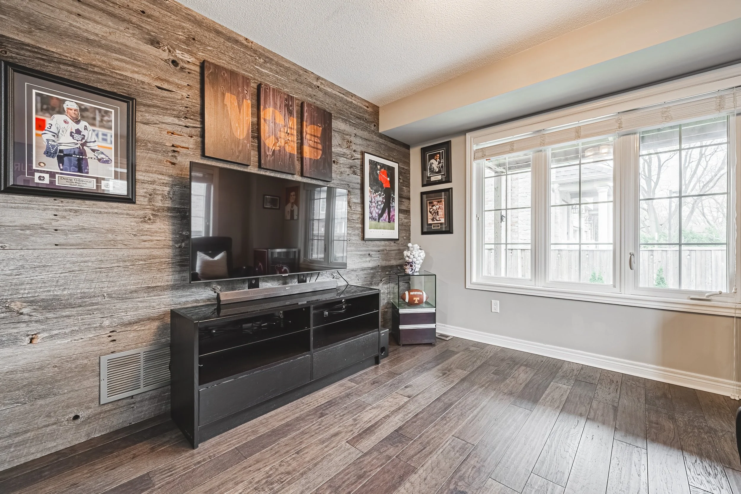 7 - 2220 Queensway Dr #4, Burlington.jpg