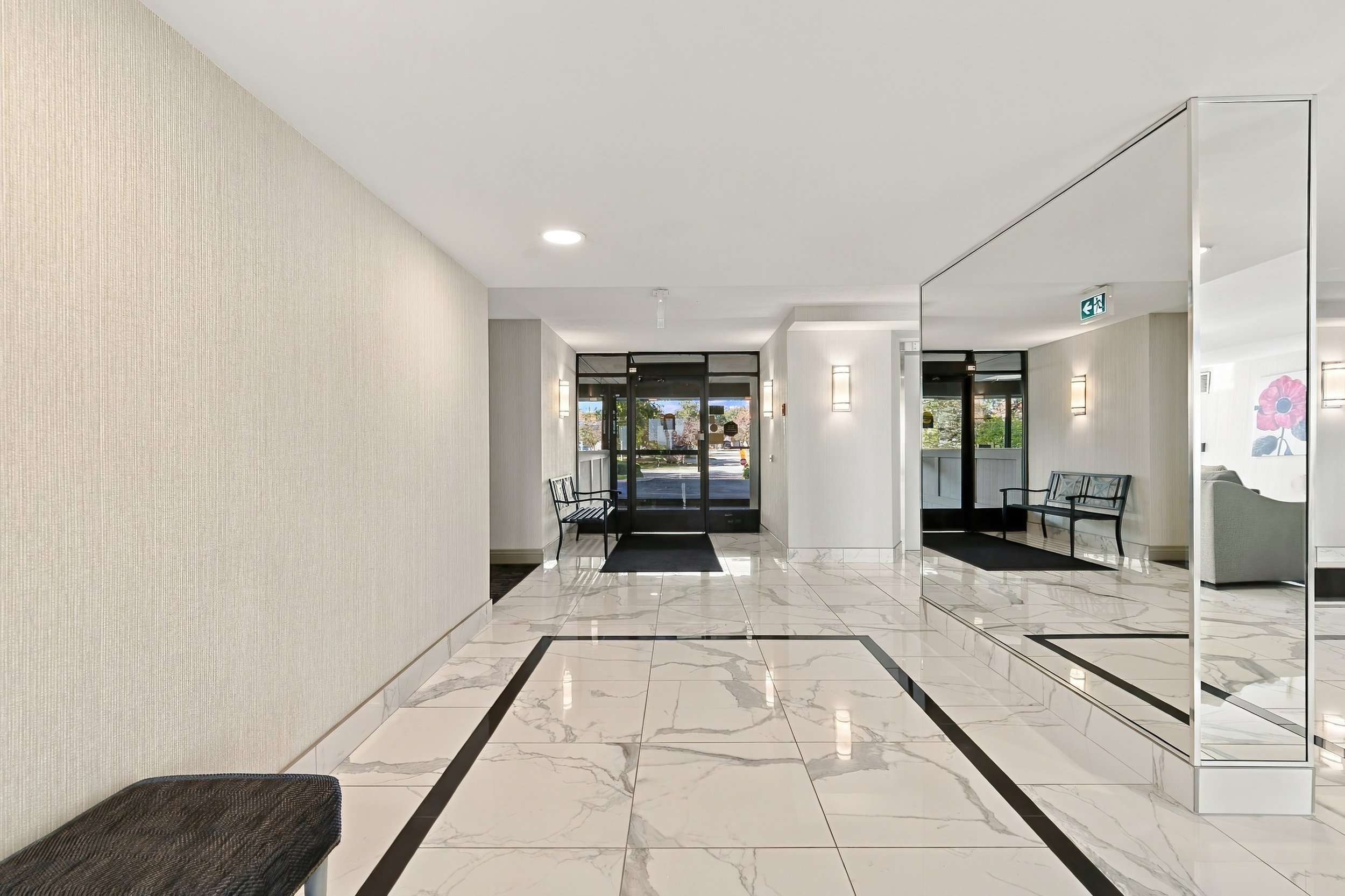 37 - 5280 Lakeshore Rd #912, Burlington.jpg