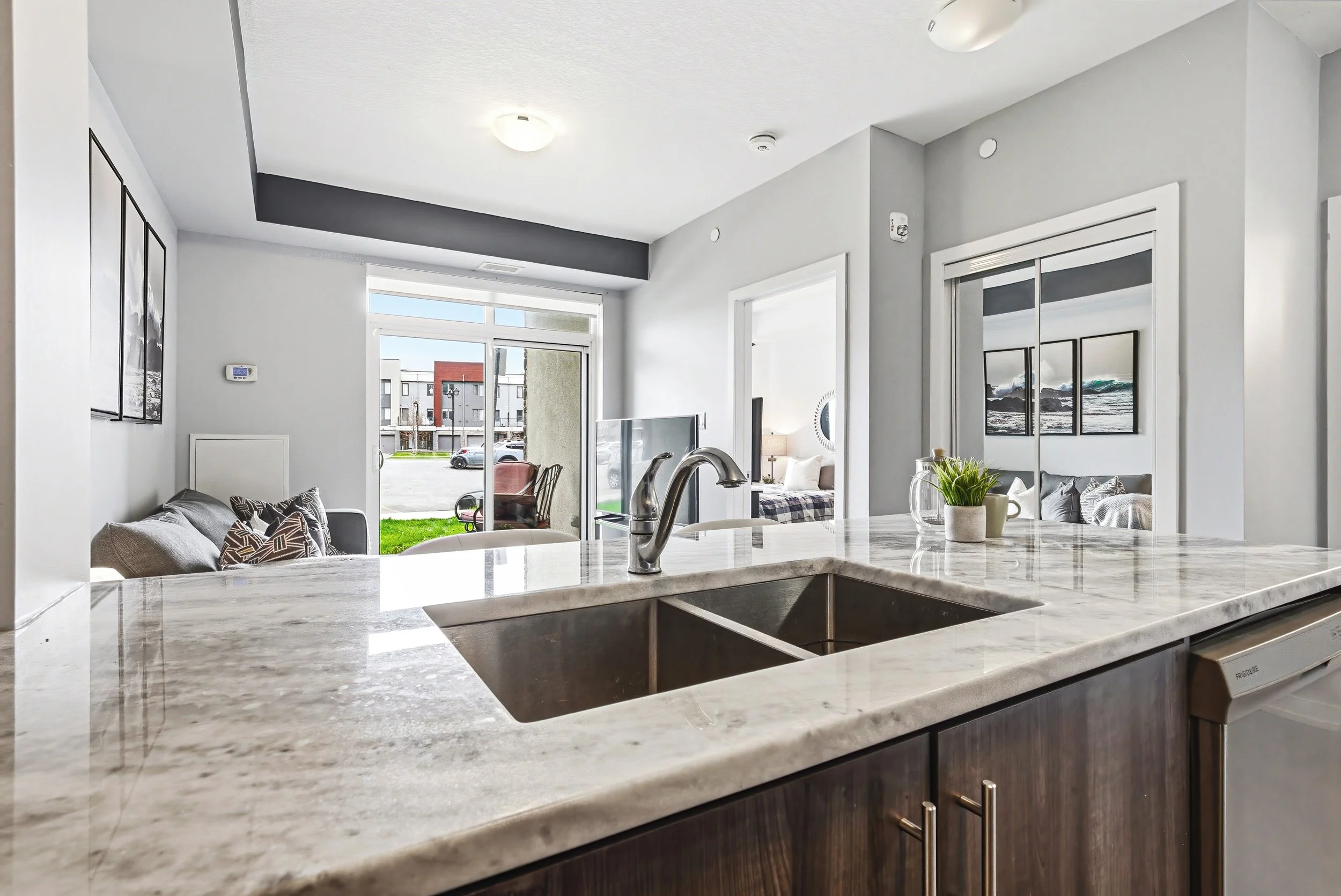 13 - 125 Shoreview Pl #134, Stoney Creek.jpg