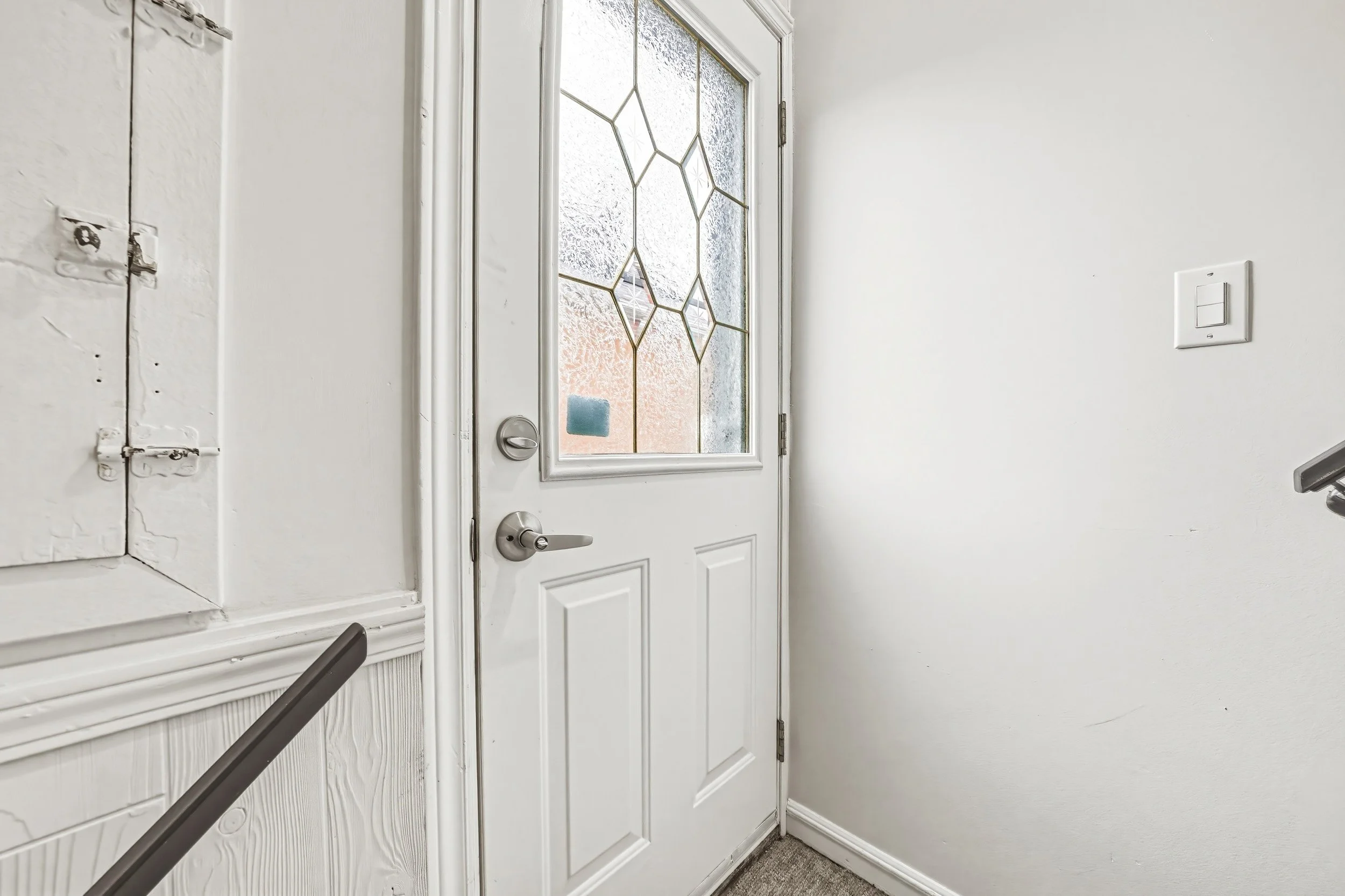 19 - 280 Montrose Ave, Hamilton.jpg