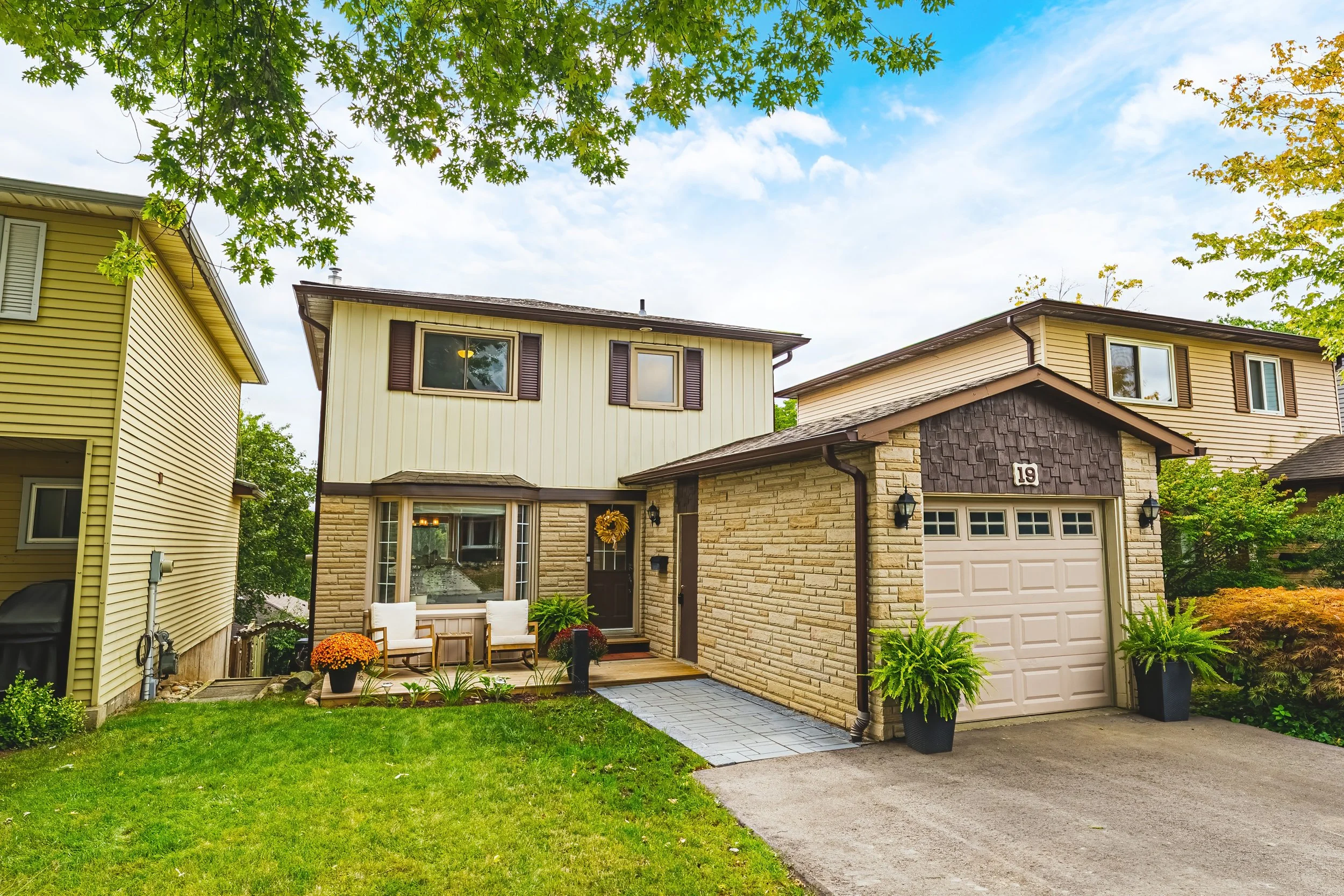 2 - 19 Hillsdale Ct, Dundas.jpg