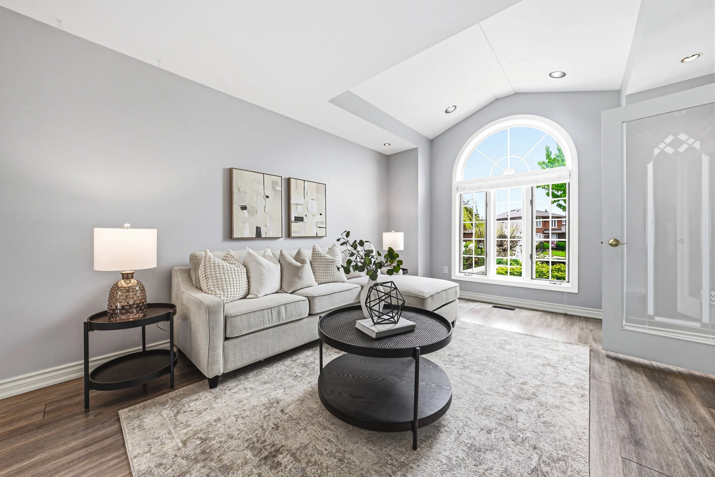 10 - 301 Parkwood Cres, Hamilton.jpg