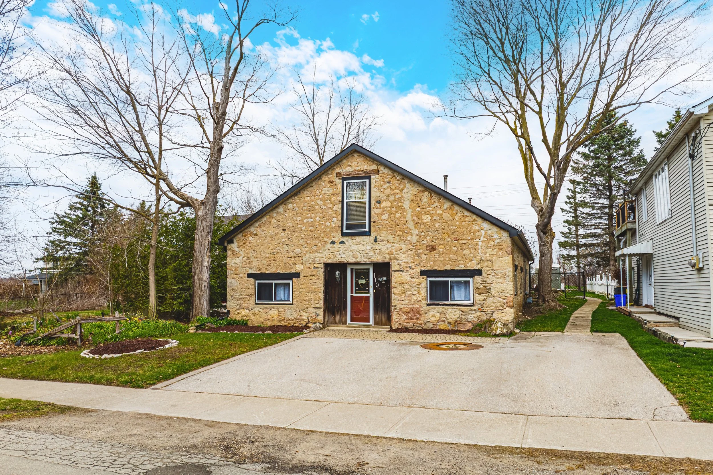 1 - 110 Freelton Rd, Freelton.jpg