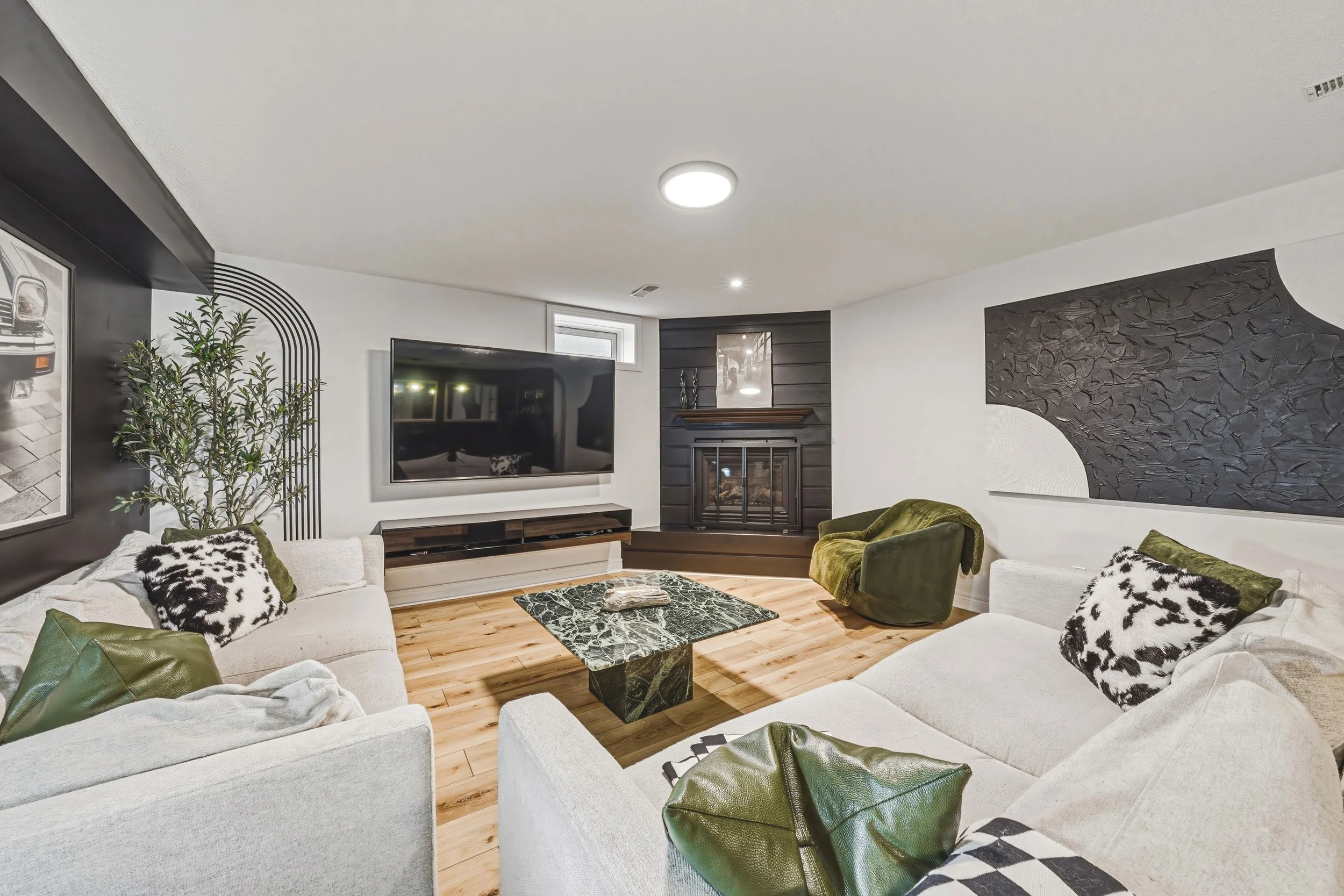 38 - 980 Glen View Ave, Burlington.jpg