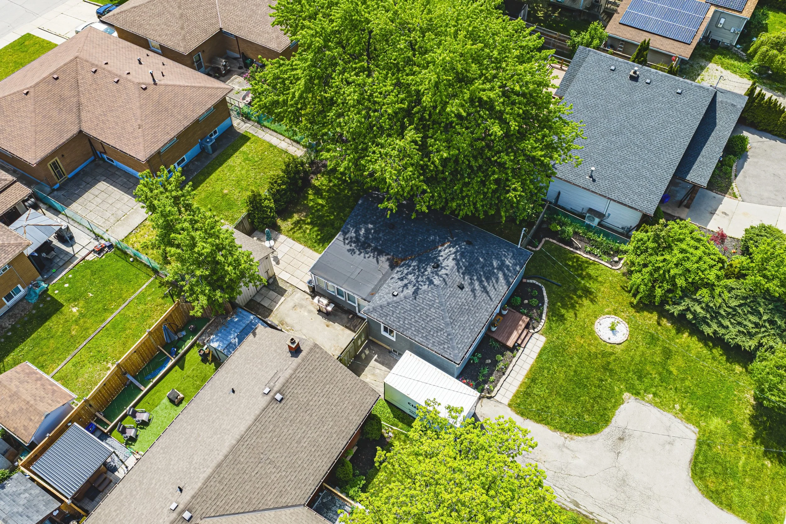 28 - 546 Mohawk Rd E, Hamilton.jpg