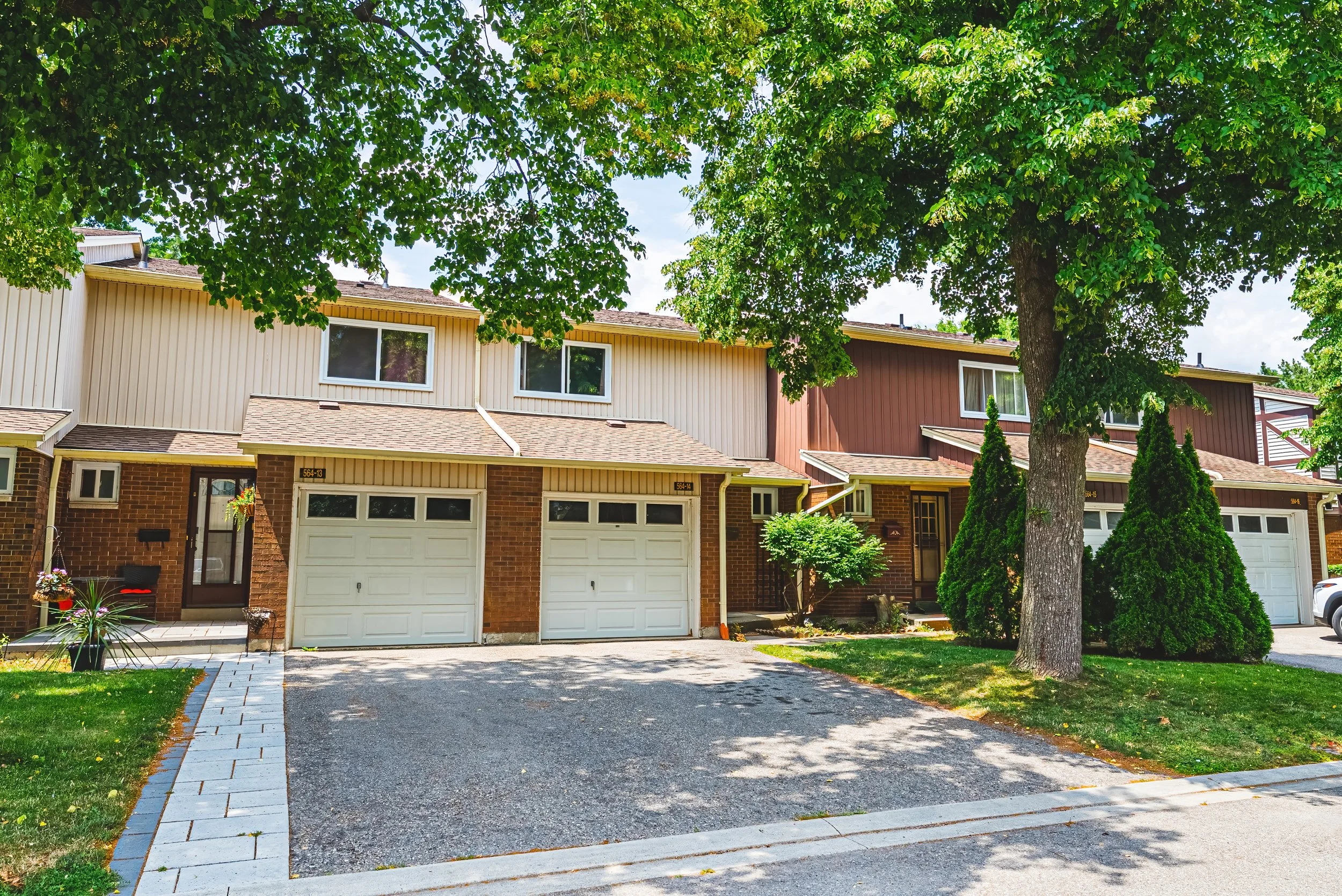 1 - 564 Sheraton Rd #14, Burlington.jpg