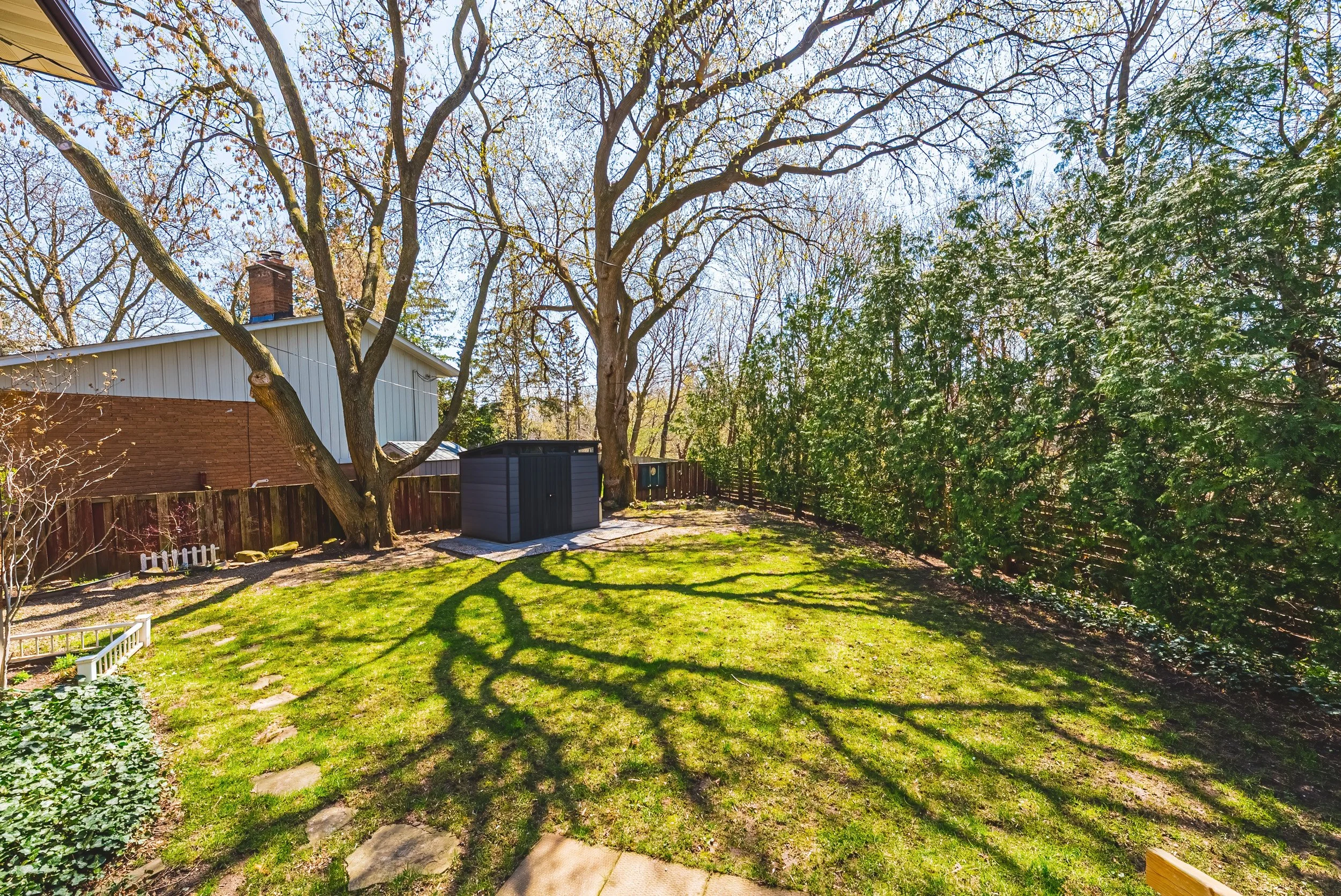 32 - 668 Chestnut Pl, Burlington.jpg