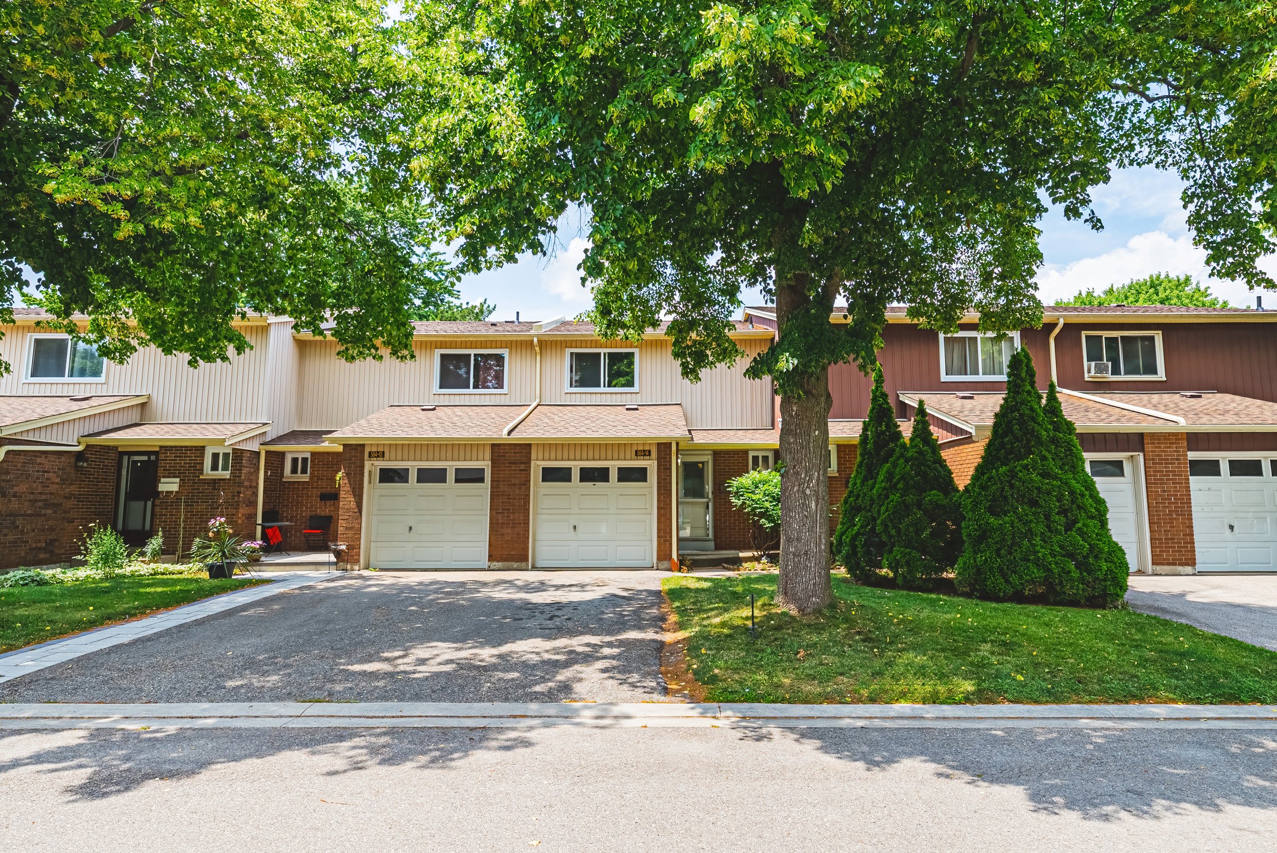 2 - 564 Sheraton Rd #14, Burlington.jpg
