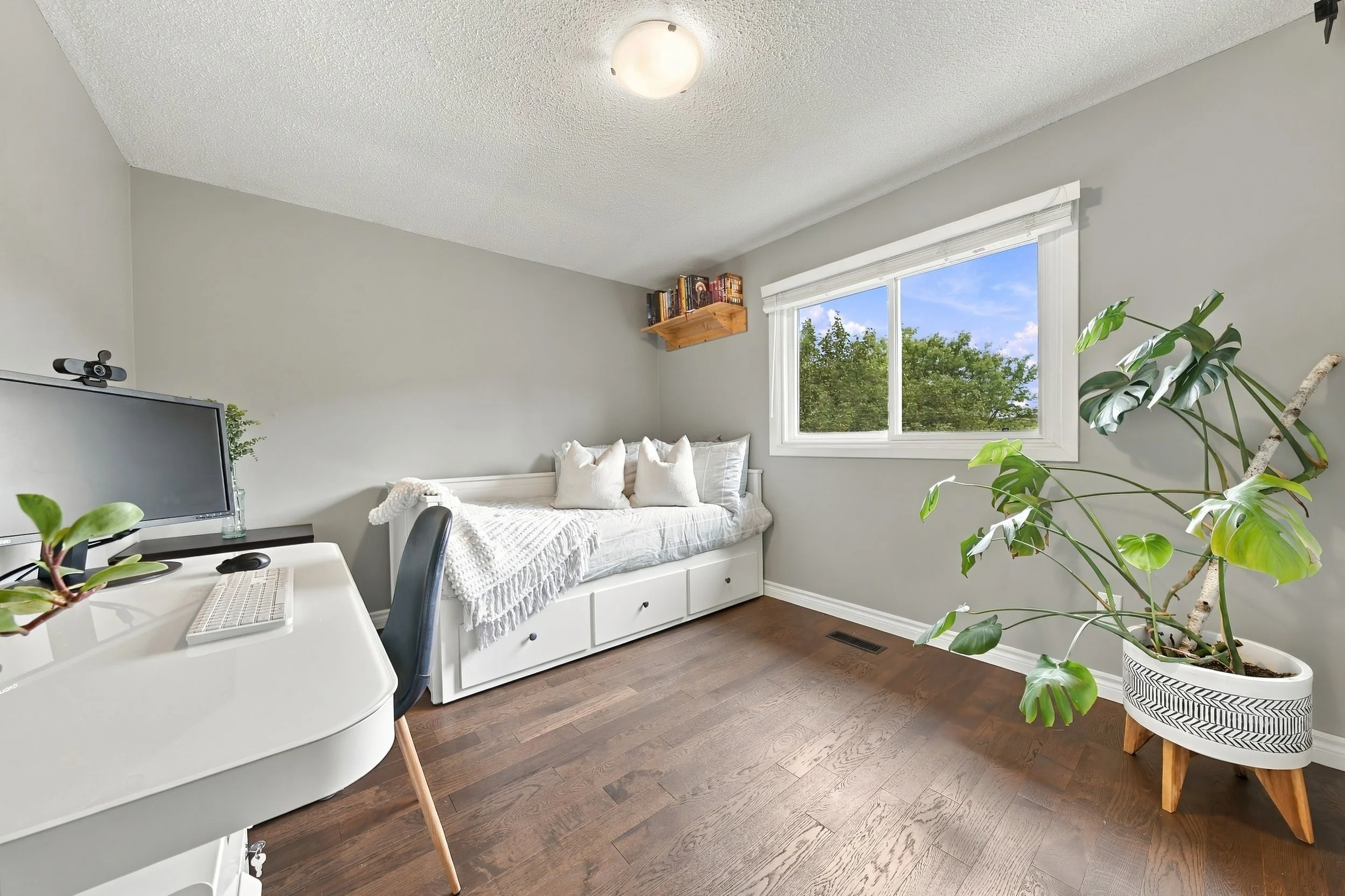 24 - 19 Hillsdale Ct, Dundas.jpg