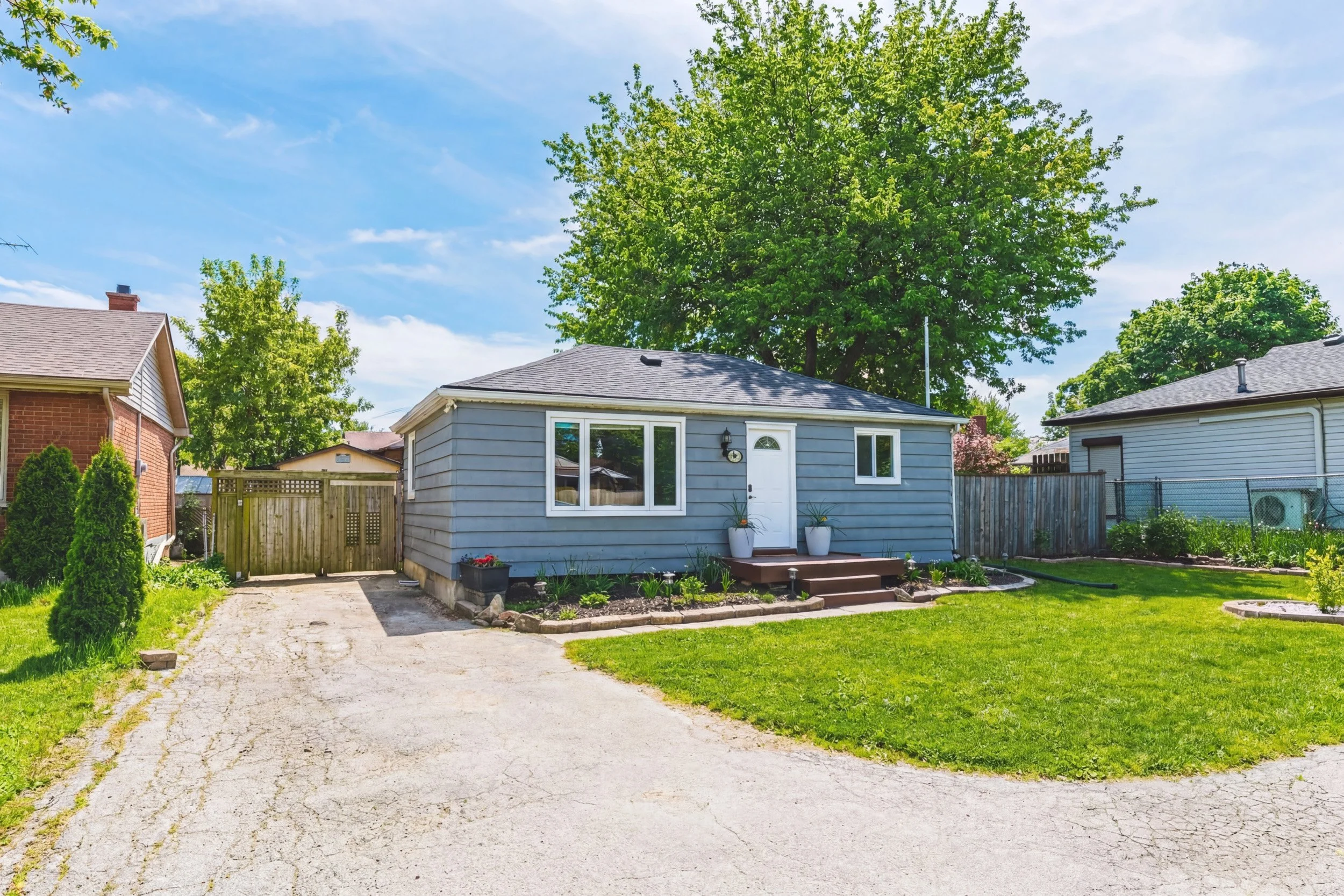 2 - 546 Mohawk Rd E, Hamilton.jpg